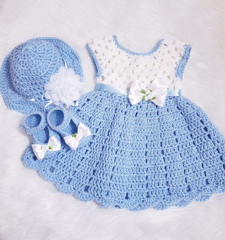 Baby froks and caps with shoes age newbron to 1year baby girls 100%woolen handmade diffrent colour a