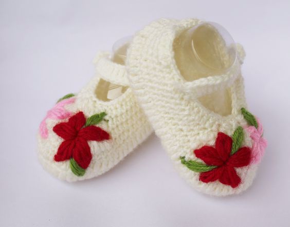 Woonie Handmade Crochet Embroidered Flower Booties - Ivory colour