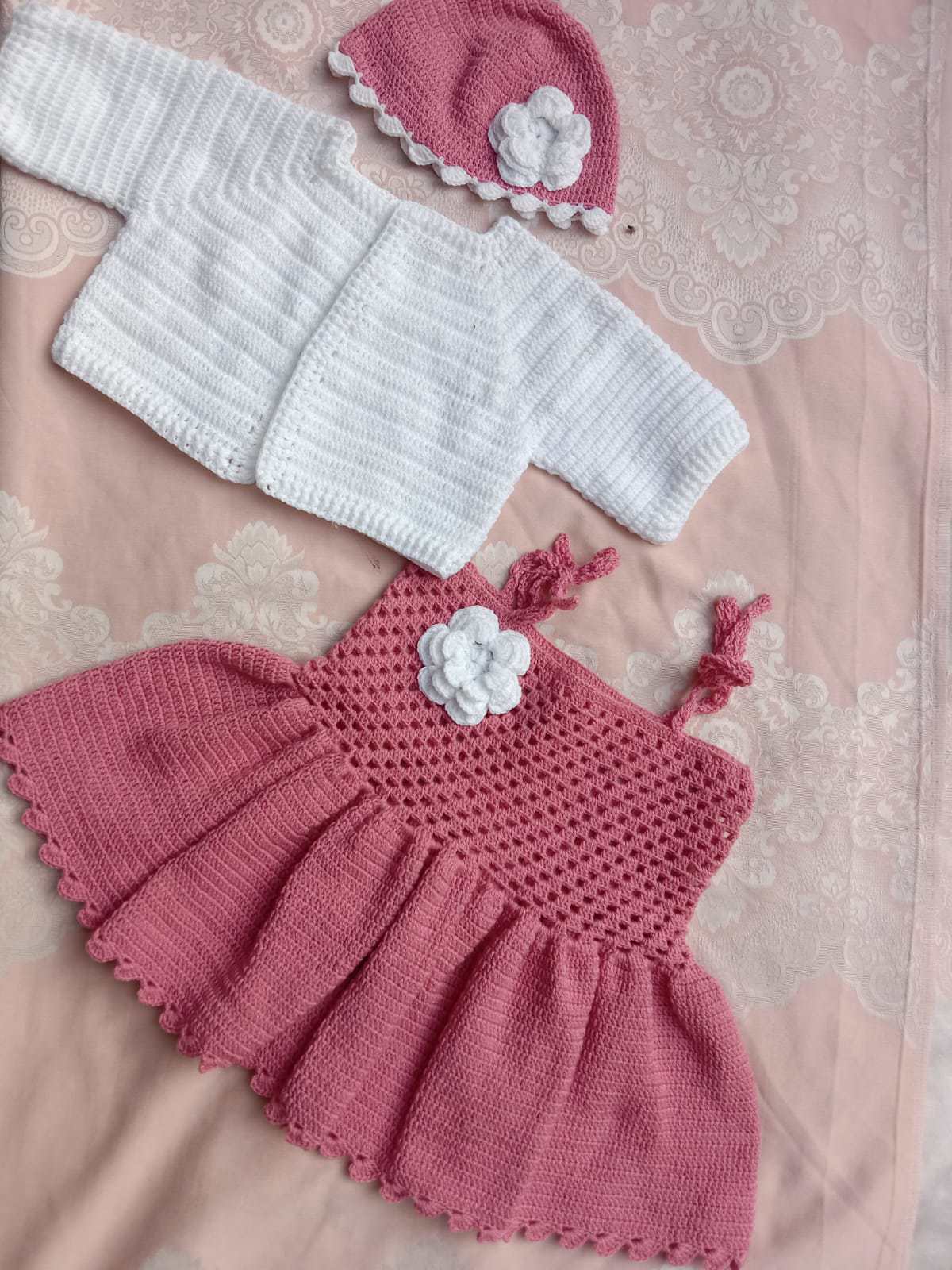 handmade baby skirt &shirt with cap