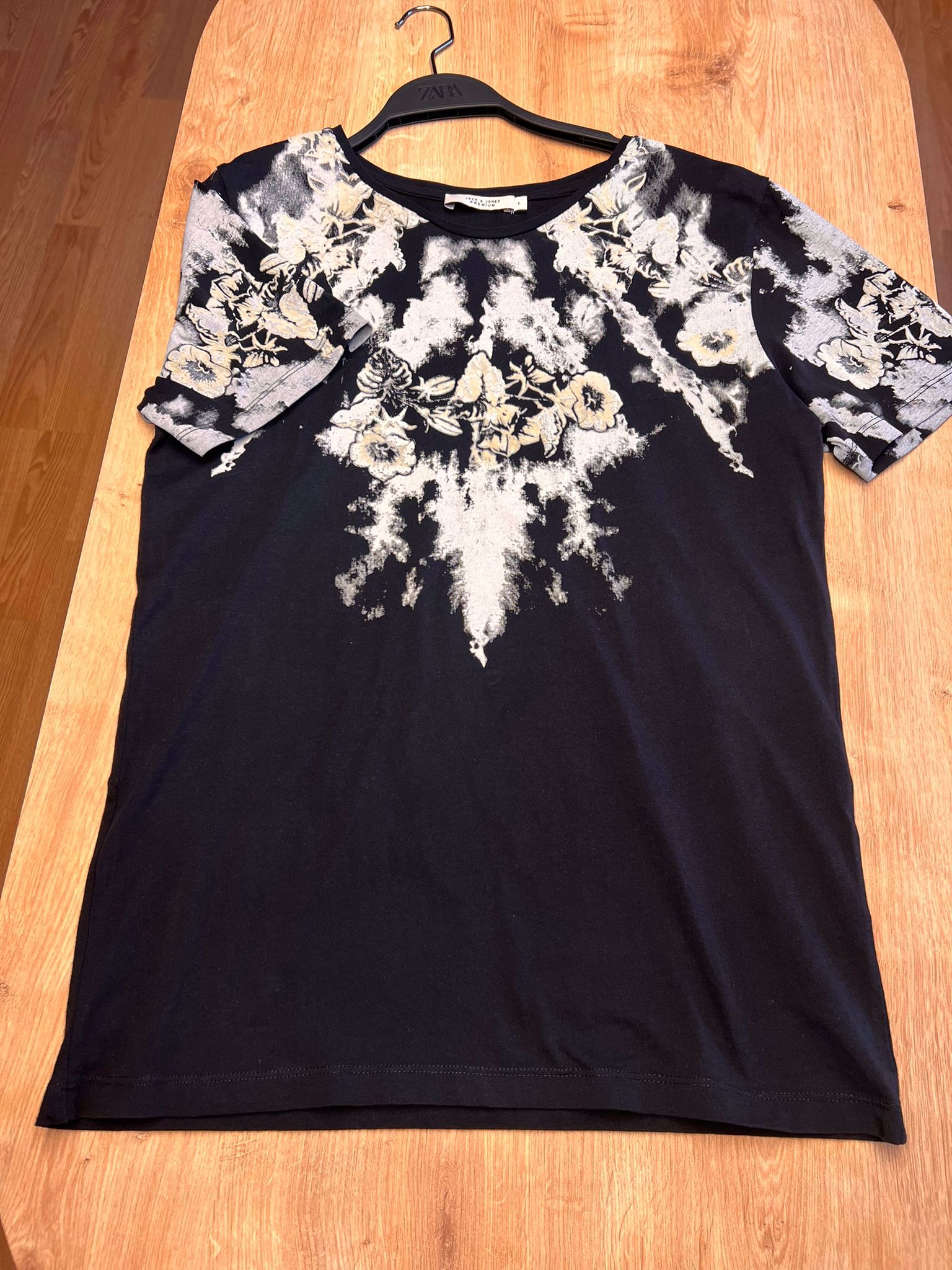 %100 COTTON WOMEN PRINTED AND EMBROIDERY T-SHIRT - view 2