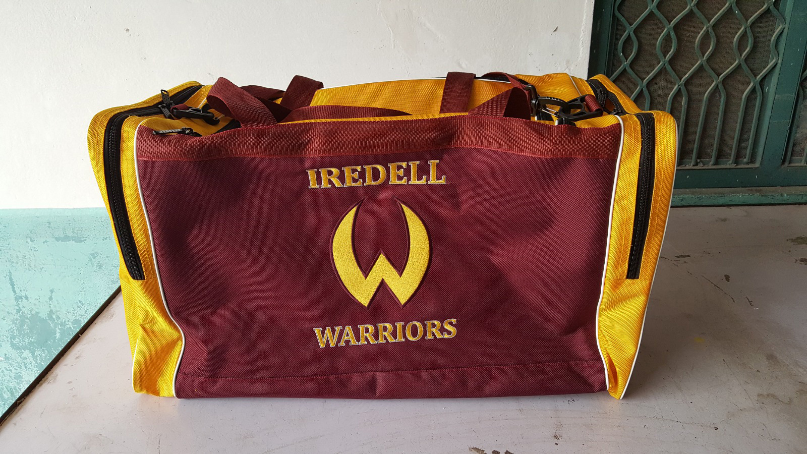 Duffle Bags Sports Wear Embroidery Bags - view 2
