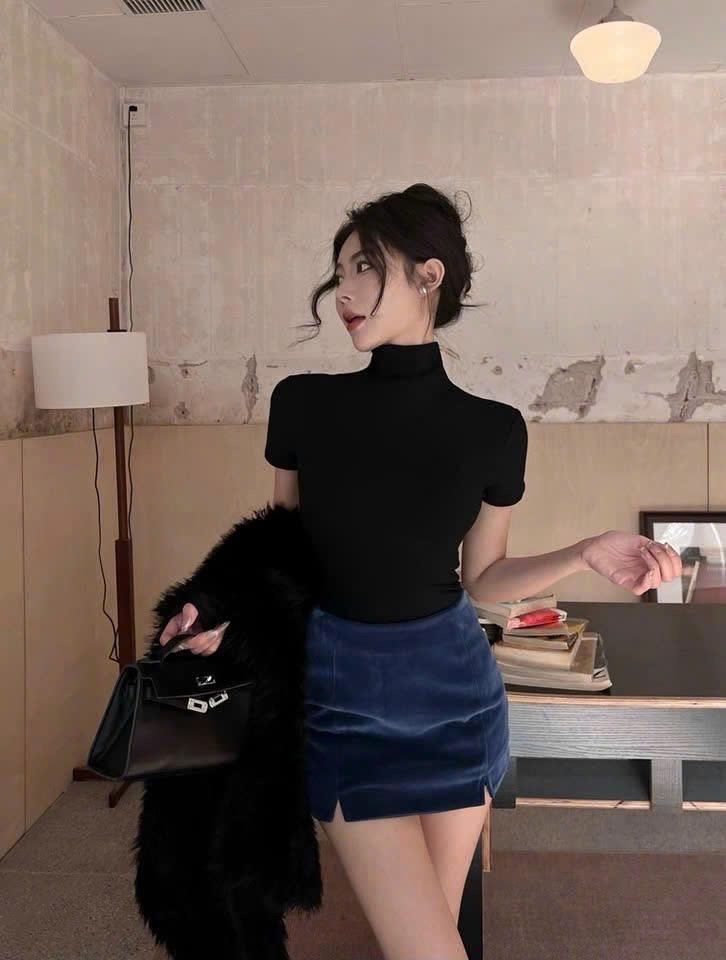 Basic T-Shirt  - view 3