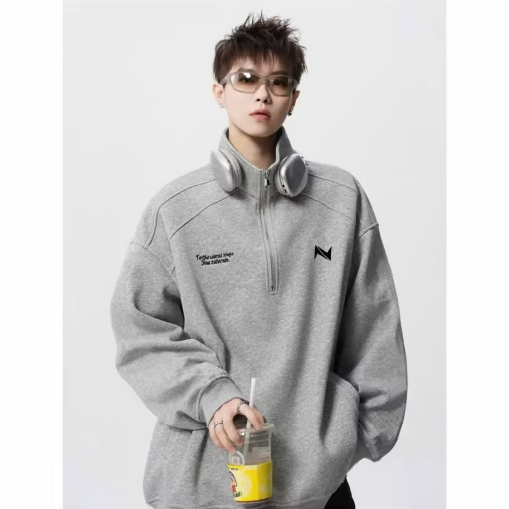 Stylish Black Zip-Up Sweatshirt - view 2