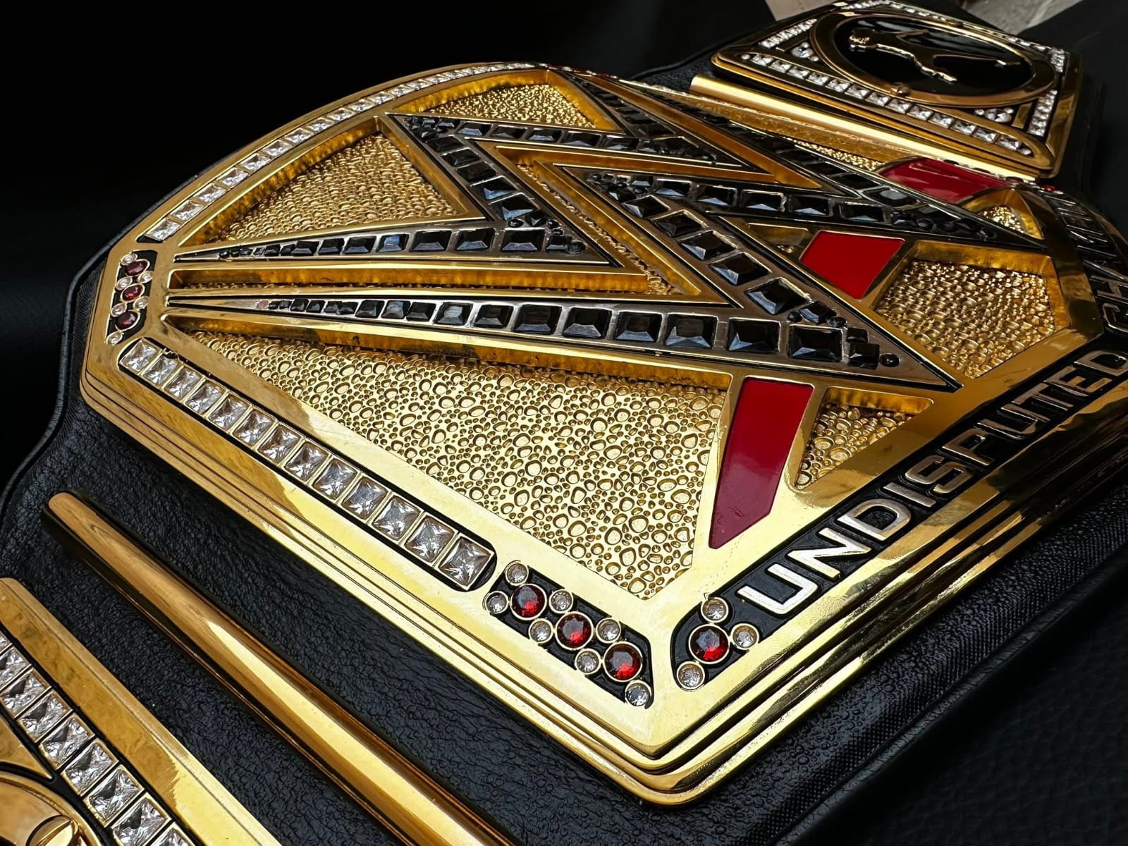 NEW UNDISPUTED CHAMPIONSHIP UNIVERSAL REPLICA BELT 6MM Zinc ADULT SIZE - view 4