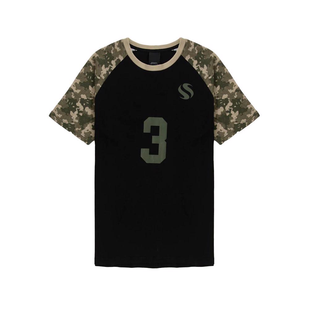 Customised T-shirt 95% cotton 5% elastane with custom design and logo. 