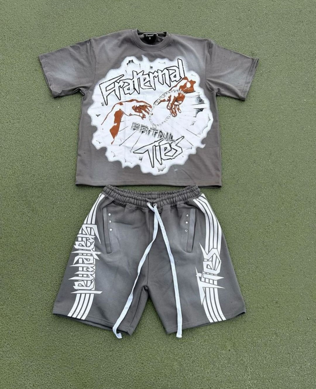 Cotton jersey T shirts and shorts with screen printing - view 2