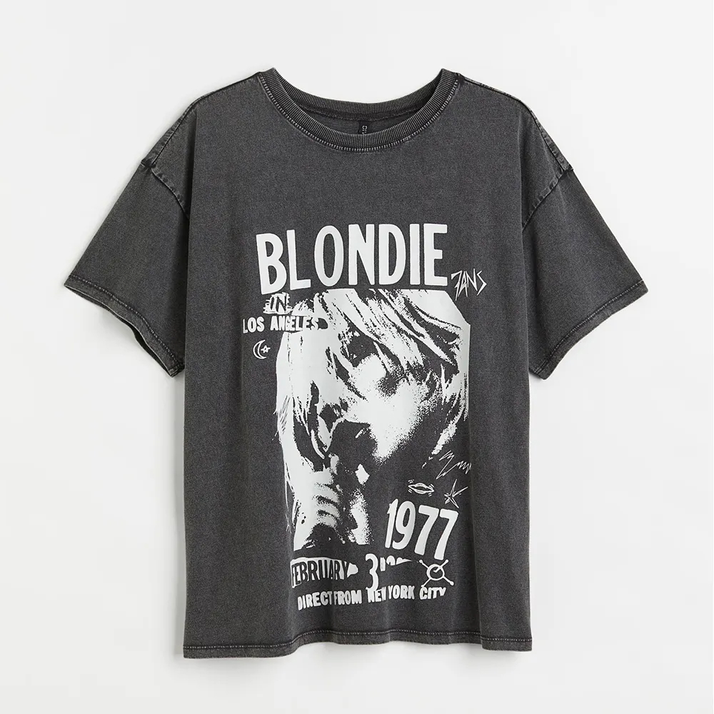 Women's T-shirts Short Crew Neck Streetwear Solid Knitted  Print Loose Casual Fashionable t-shirt 