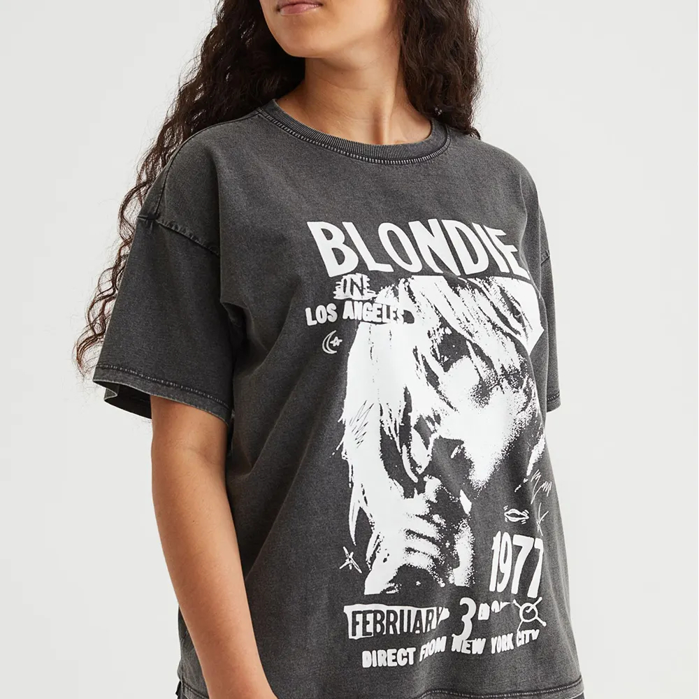 Women's T-shirts Short Crew Neck Streetwear Solid Knitted  Print Loose Casual Fashionable t-shirt  - view 3