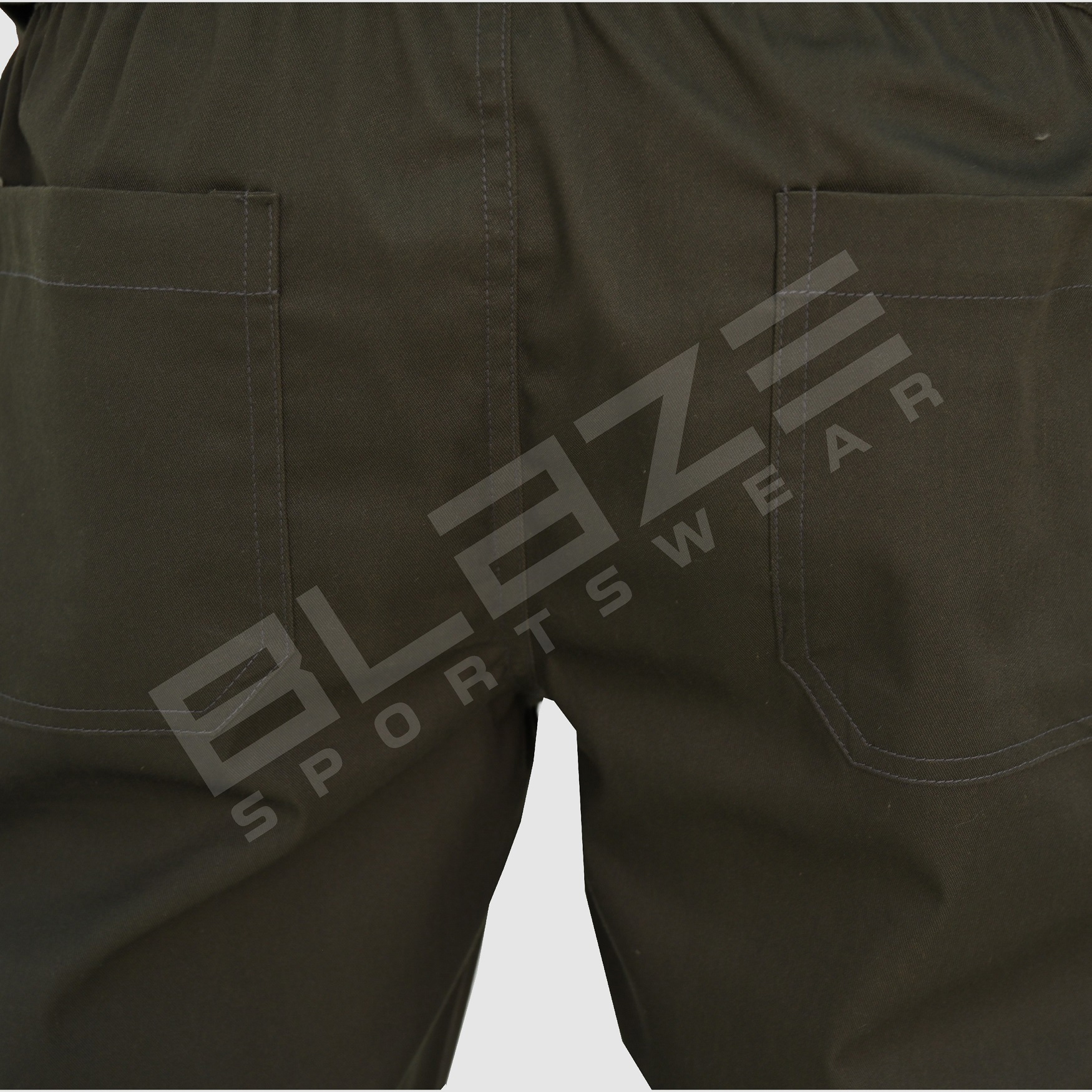  Custom-made Premium scrub suit with pockets for healthcare professionals. Breathable, durable. - view 7