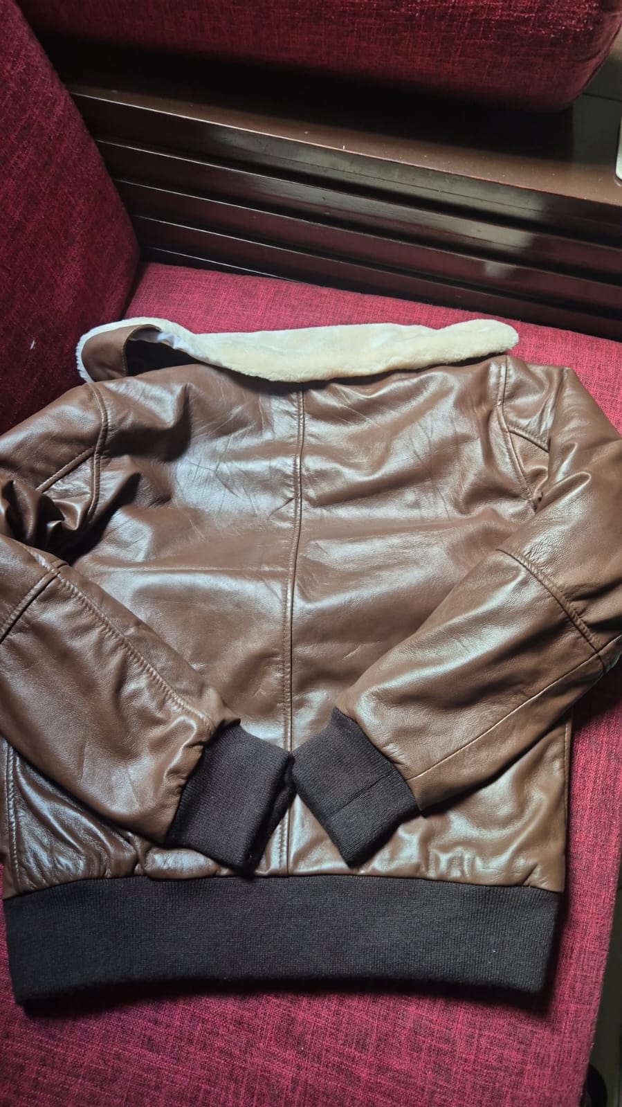 Premium Quality Leather Jacket Zipper Closure - view 3