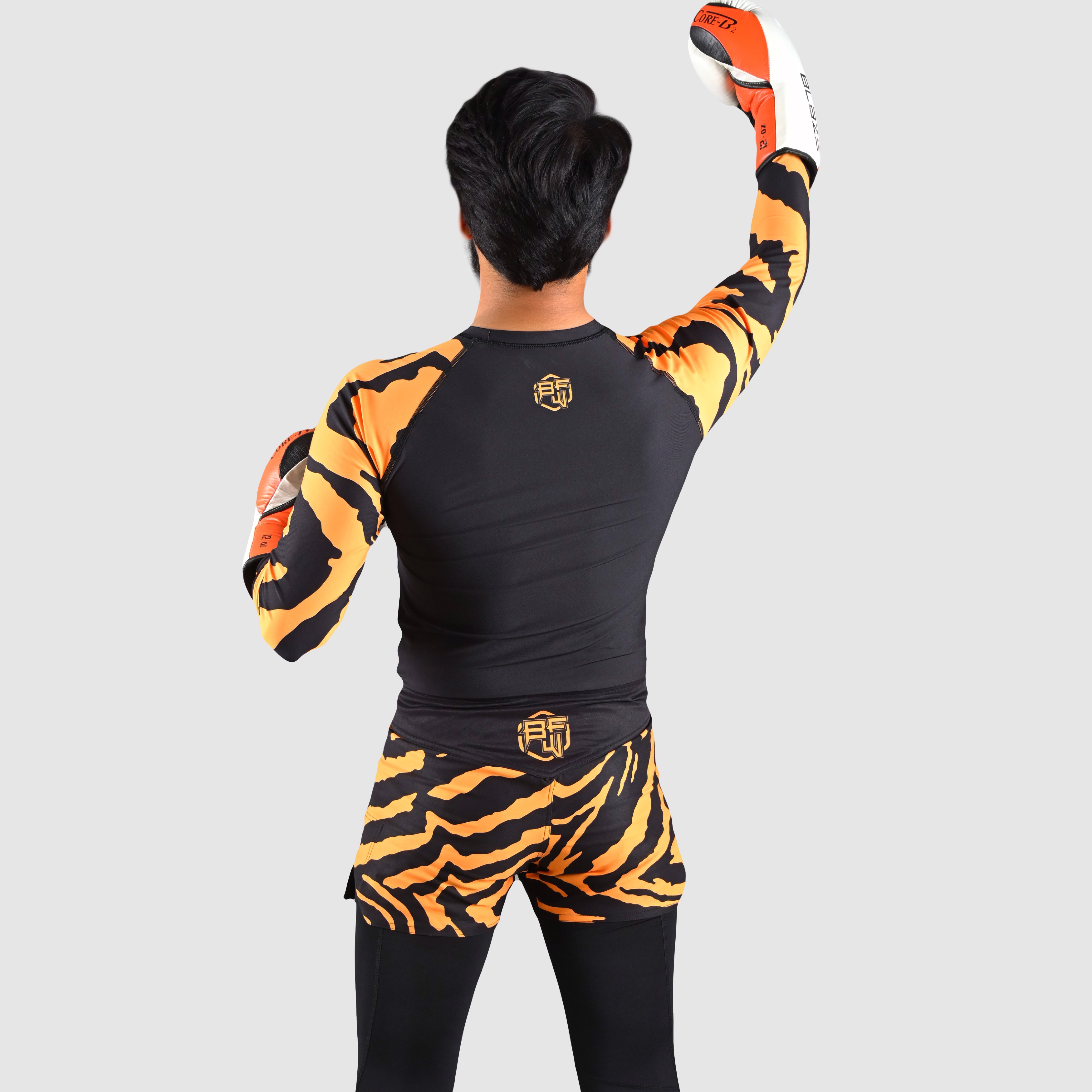 Custom MMA training outfits: , four-way stretch training apparel for enhanced performance. - view 2