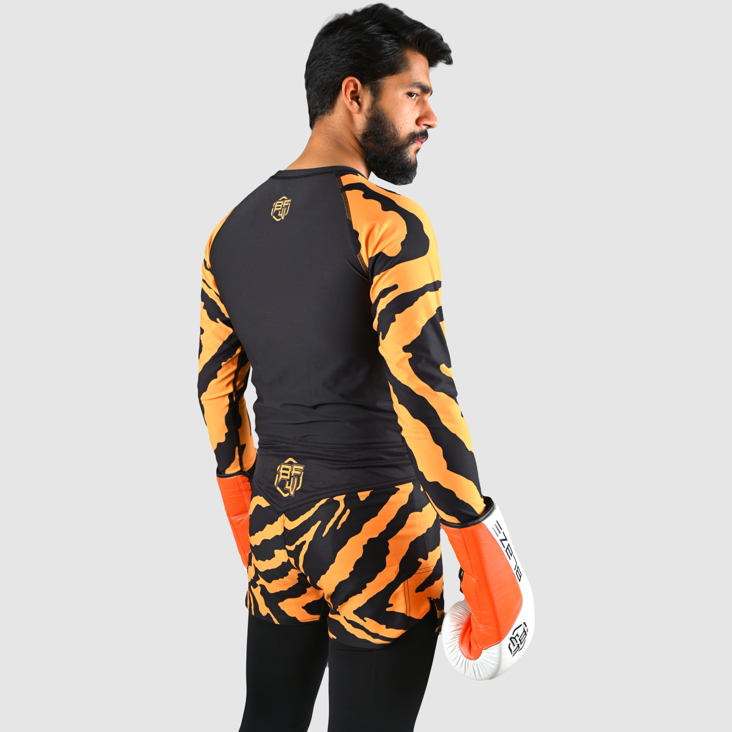 Custom MMA training outfits: , four-way stretch training apparel for enhanced performance. - view 8