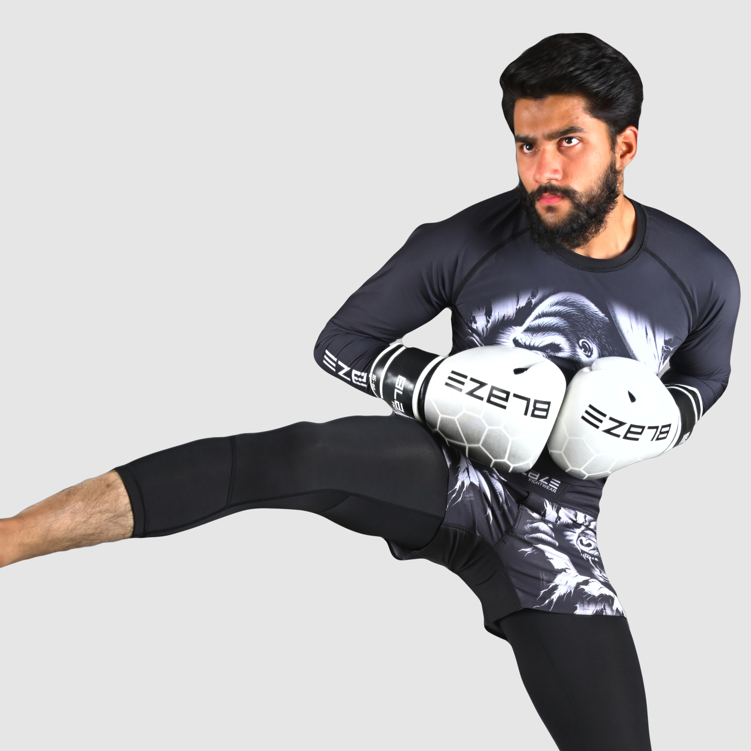 Customized MMA exercise clothes: elastic, adaptive, four-way stretch material for superior results - view 6