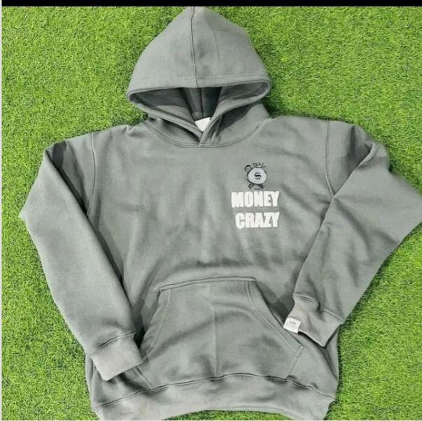 High Quality Men Hoodies Available In Different Design And Colours 