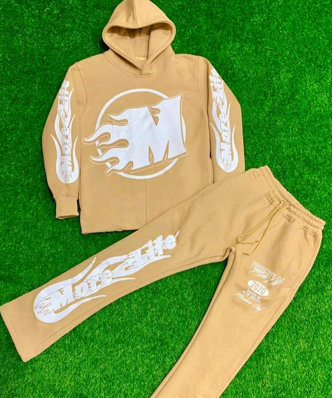  High Quality Premium Sweatsuit Set Fully Customised Logo Printing  - view 3