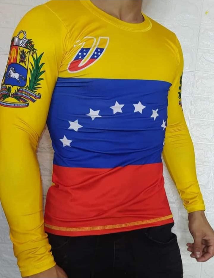  High Quality Rash guard Available  With Customized Designs And Different Colors  - view 2