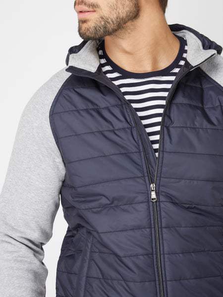  High Quality Customised Slim Fit Puffer Jackets With Arms In Fleece Fabric With Functional Pockets  - view 3