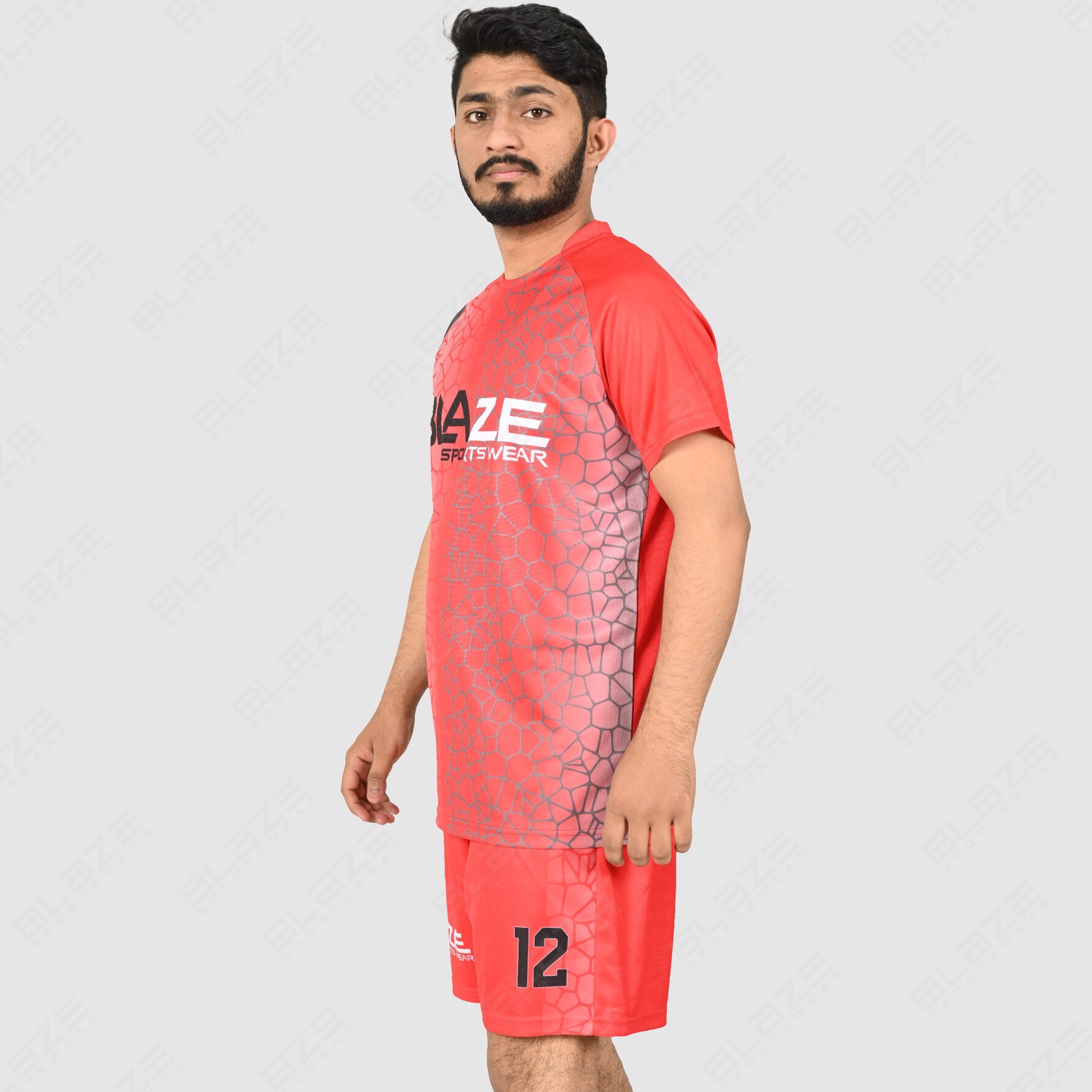 Wholesale Custom new Soccer club set Thai Quality Breathable   Soccer Wear Uniform Set for unisex 