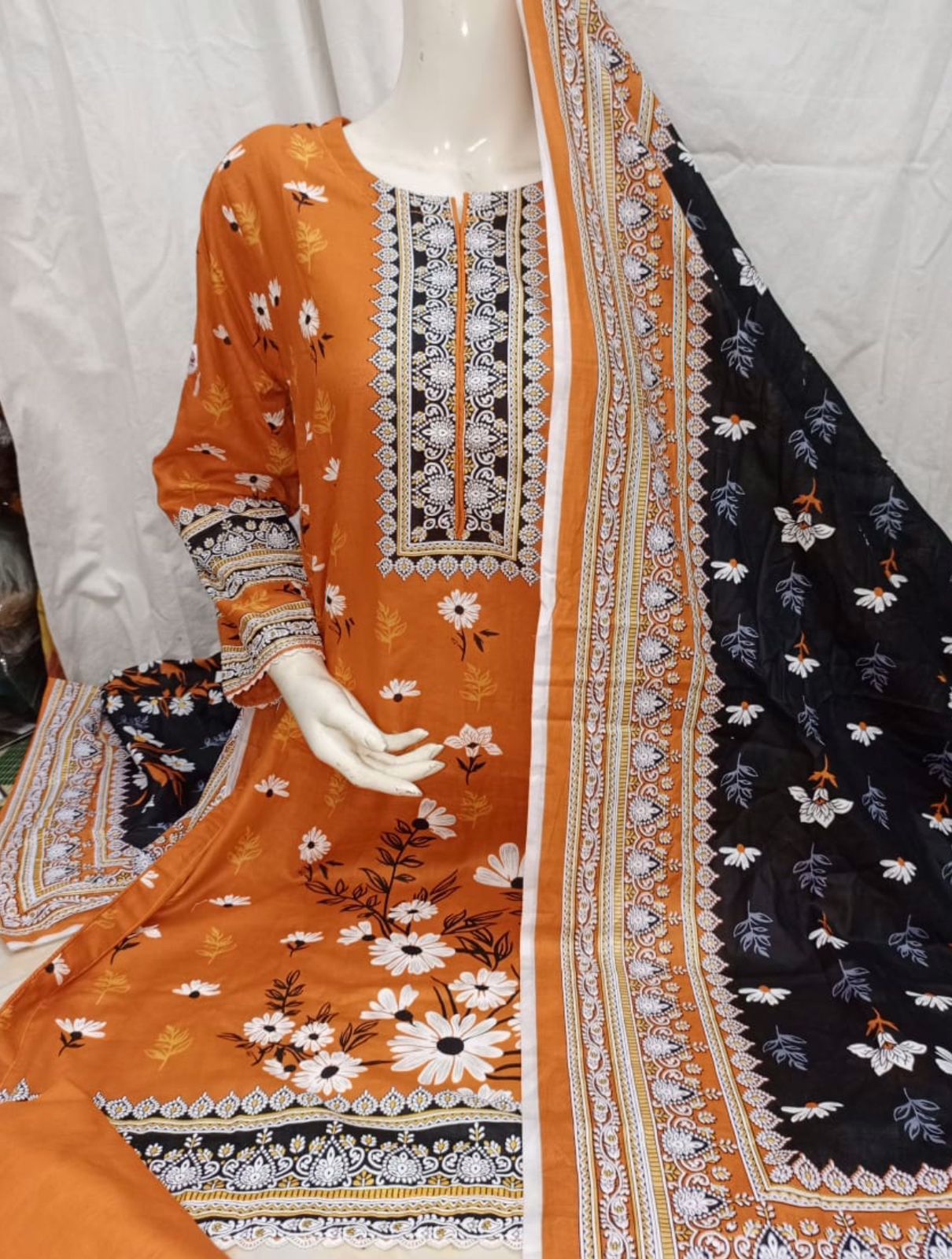  High Quality Pakistani Ethnic Lawn 3 Piece Dress Printed Available At Reasonable Prices 