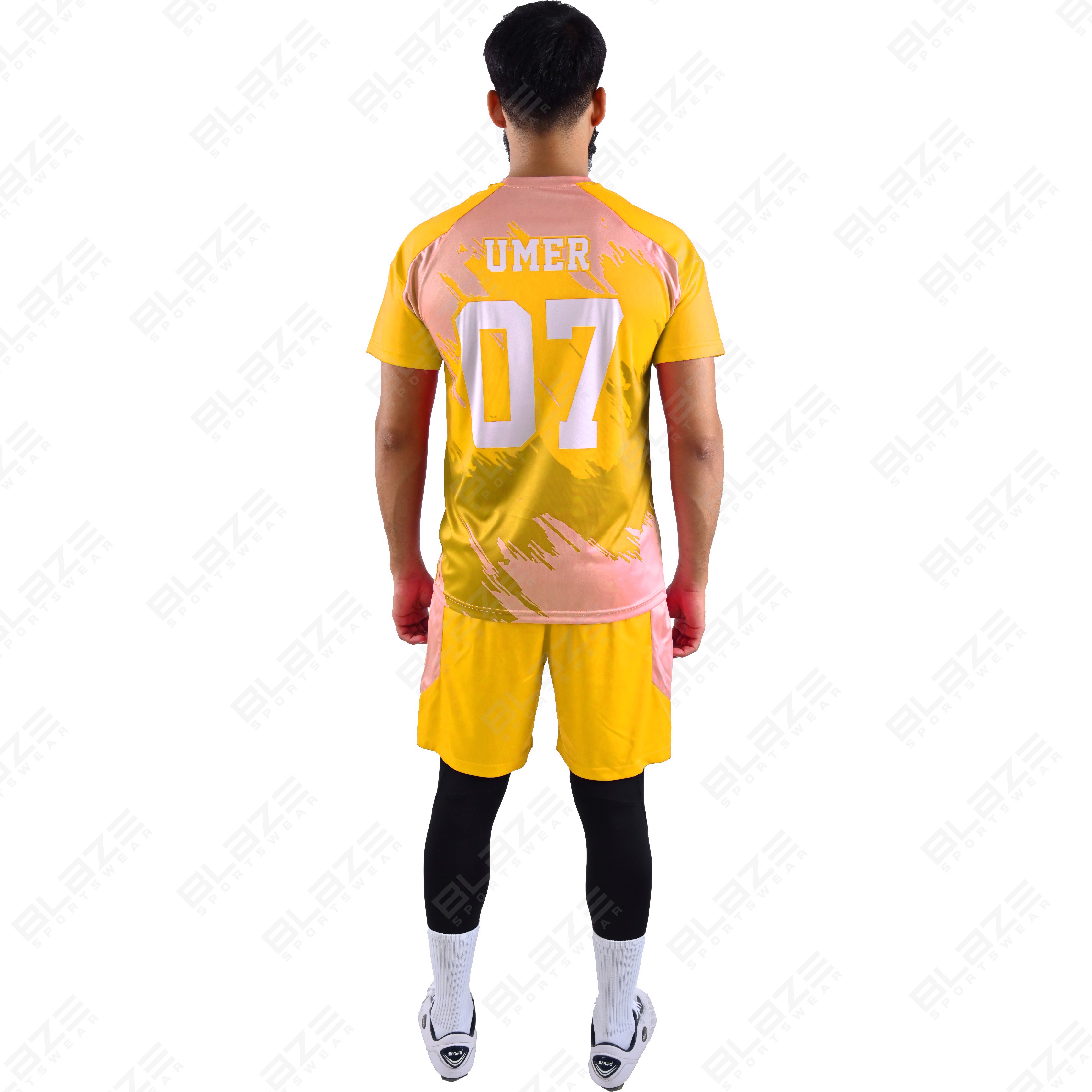 Custom soccer outfits made from lightweight 100% polyester with digital printing for Top performance - view 4