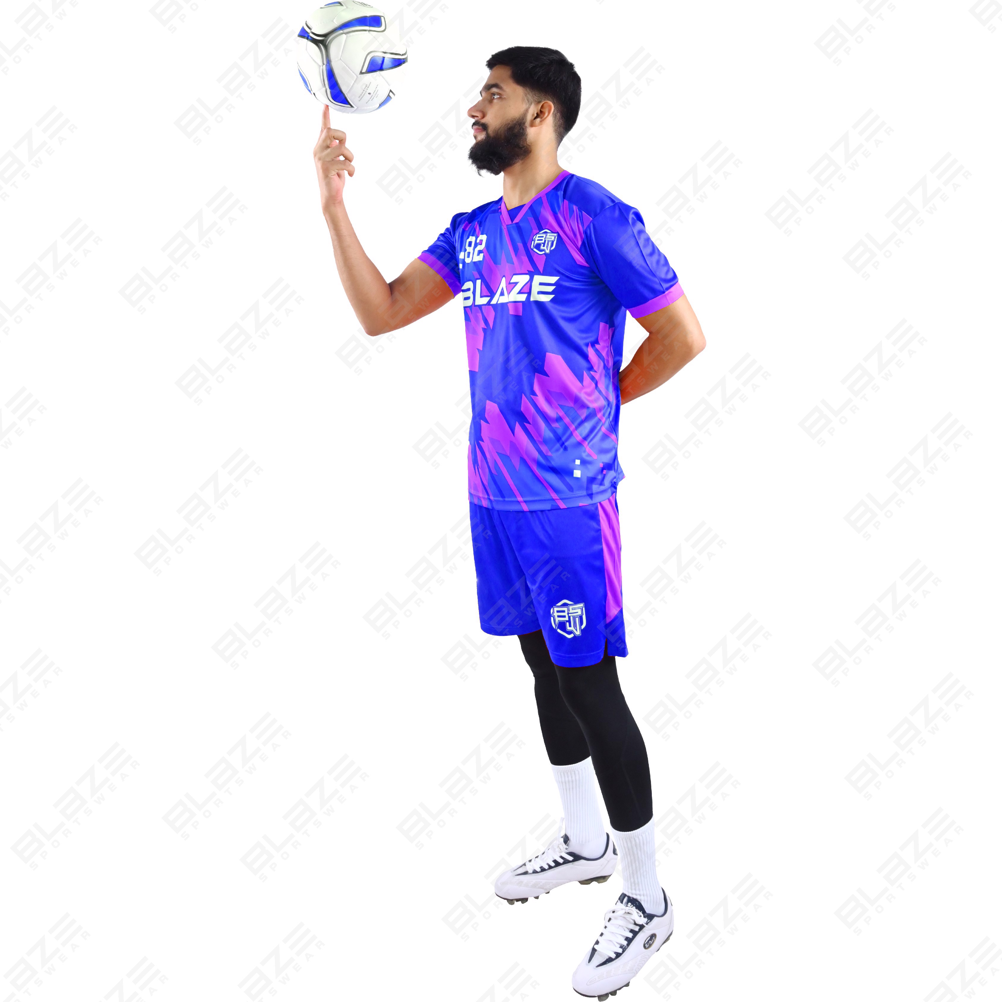  Custom soccer kits made from lightweight 100% polyester with digital printing for elite performance - view 3