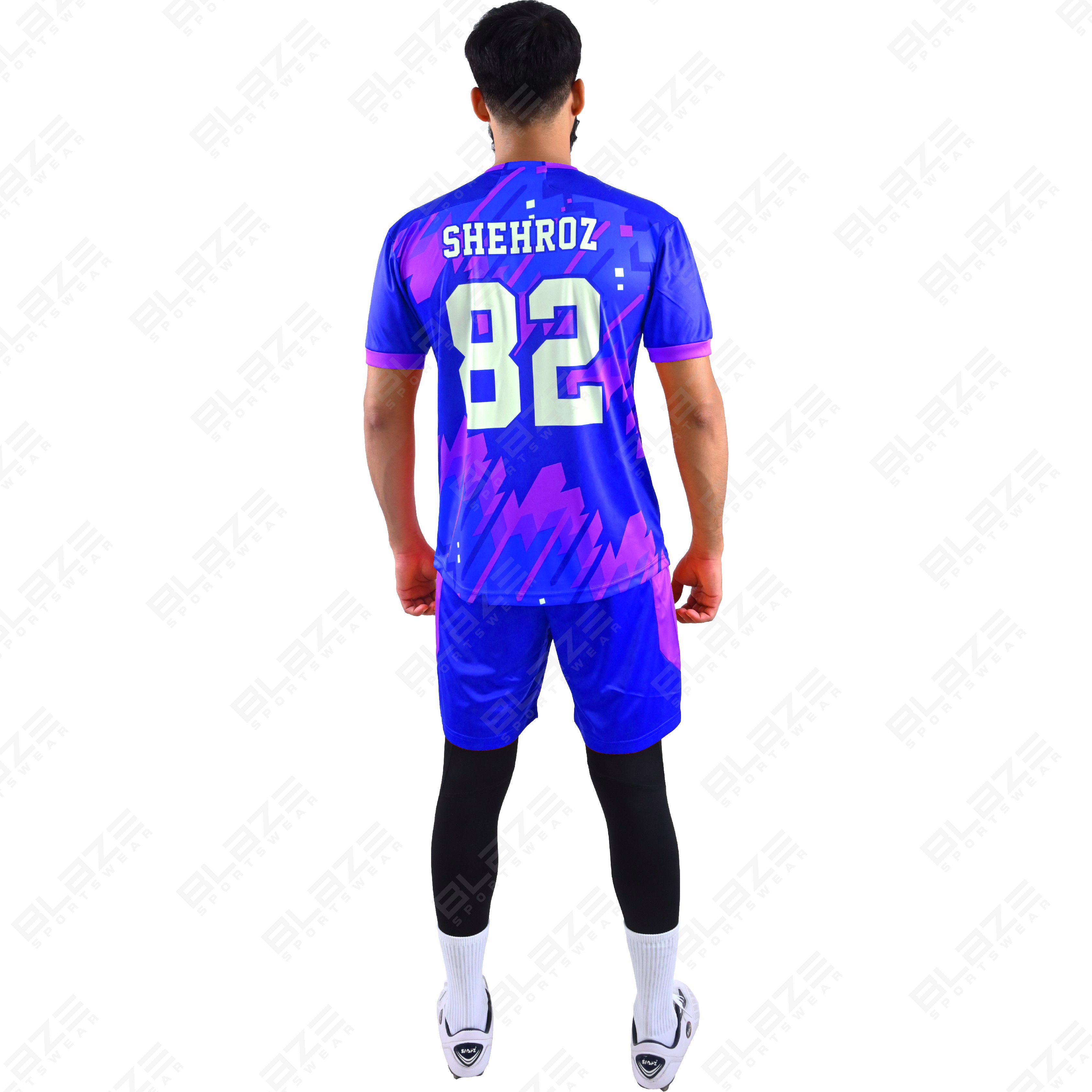 Custom soccer kits made from lightweight 100% polyester with digital printing for elite performance - view 4