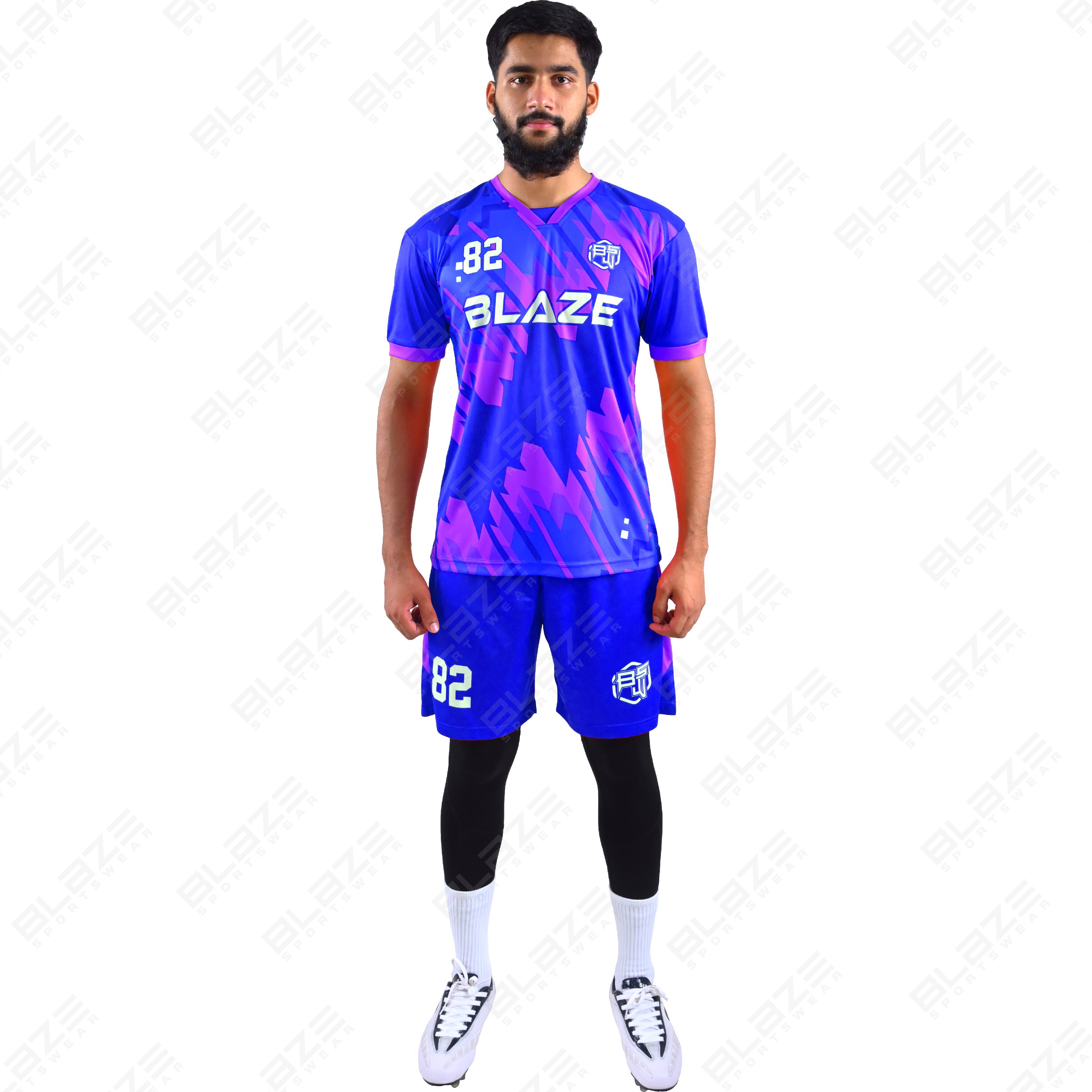  Custom soccer kits made from lightweight 100% polyester with digital printing for elite performance - view 5