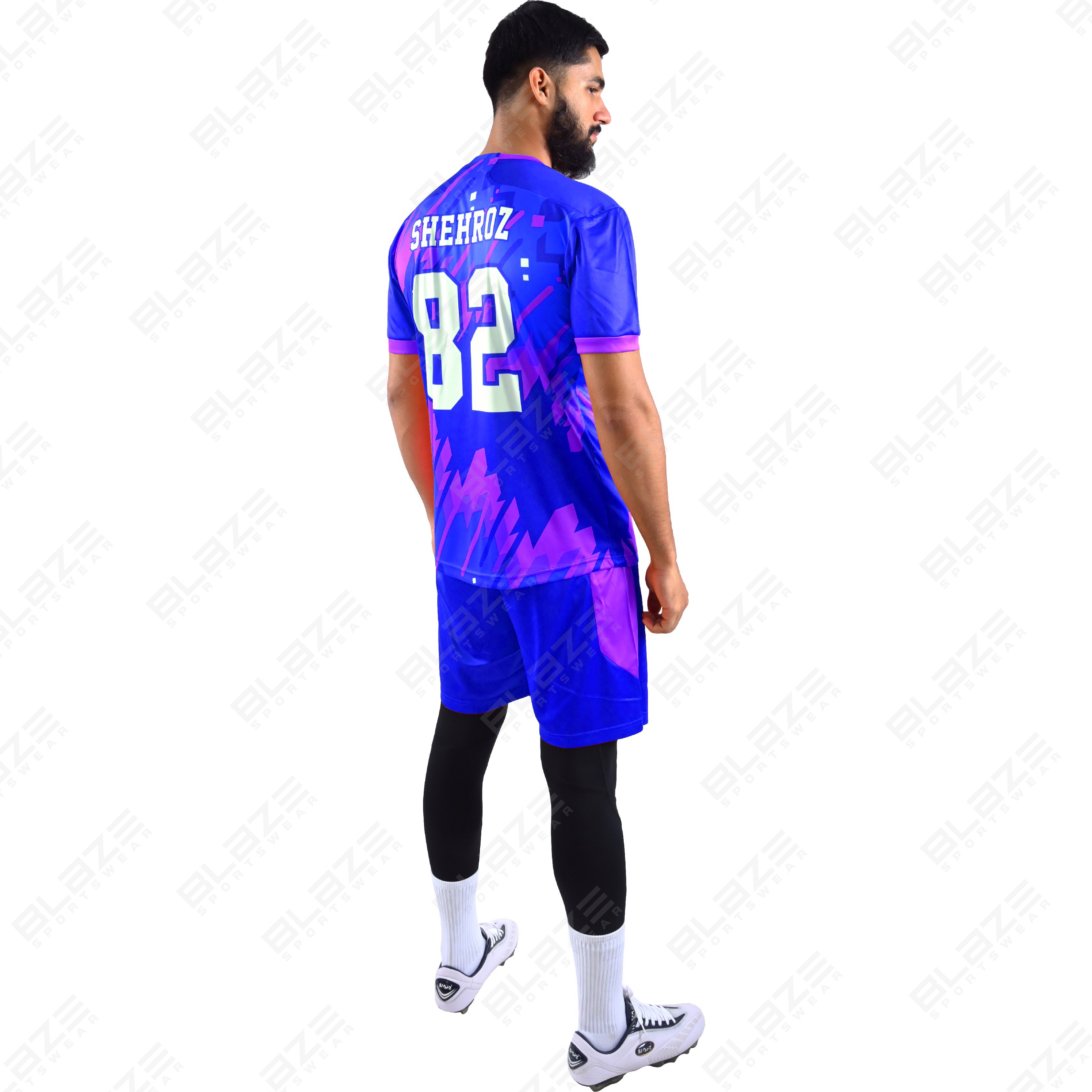  Custom soccer kits made from lightweight 100% polyester with digital printing for elite performance - view 7