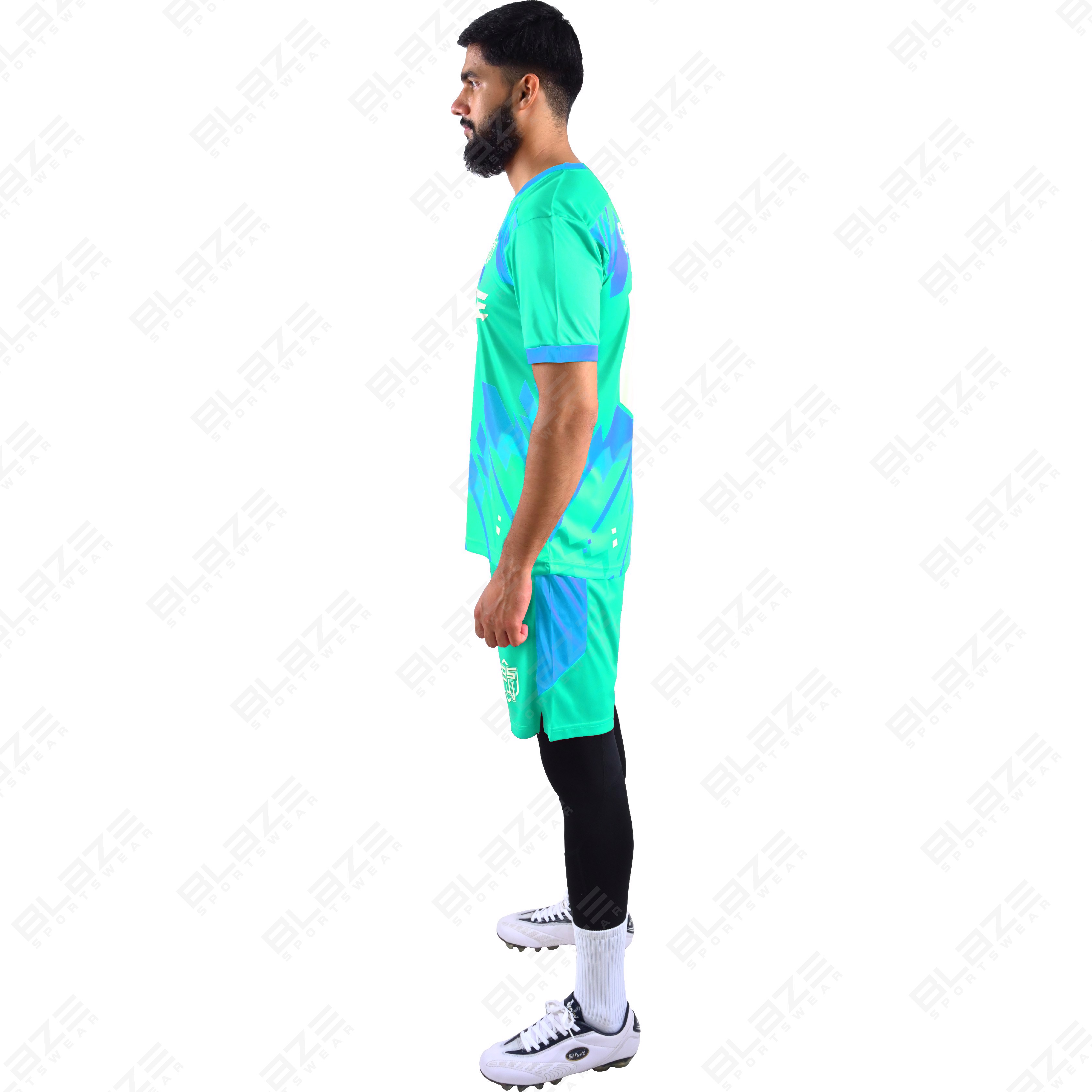 Custom soccer kits made from 100% lightweight polyester with digital print for athletic performance - view 9