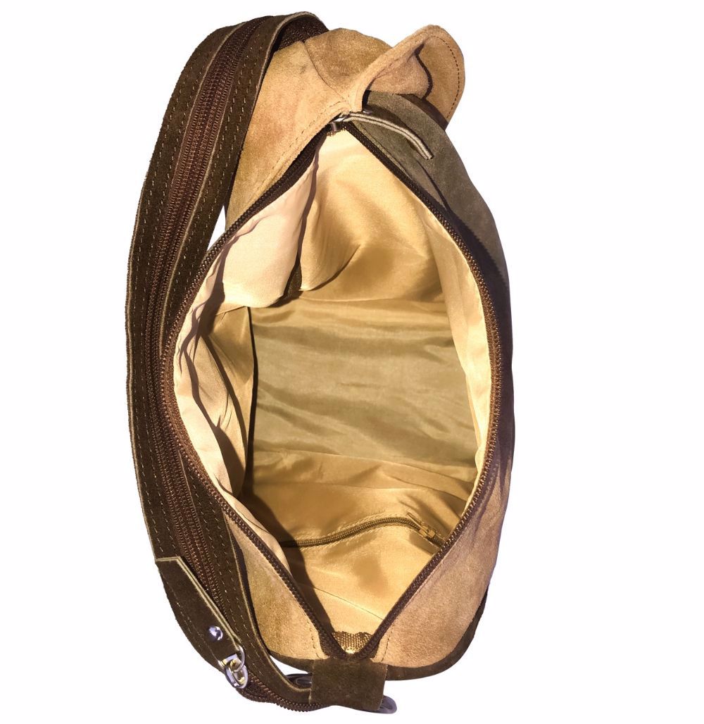   Versatile And Stylish Sophisticated Look Leather Backpack With Spacious Compartments 
