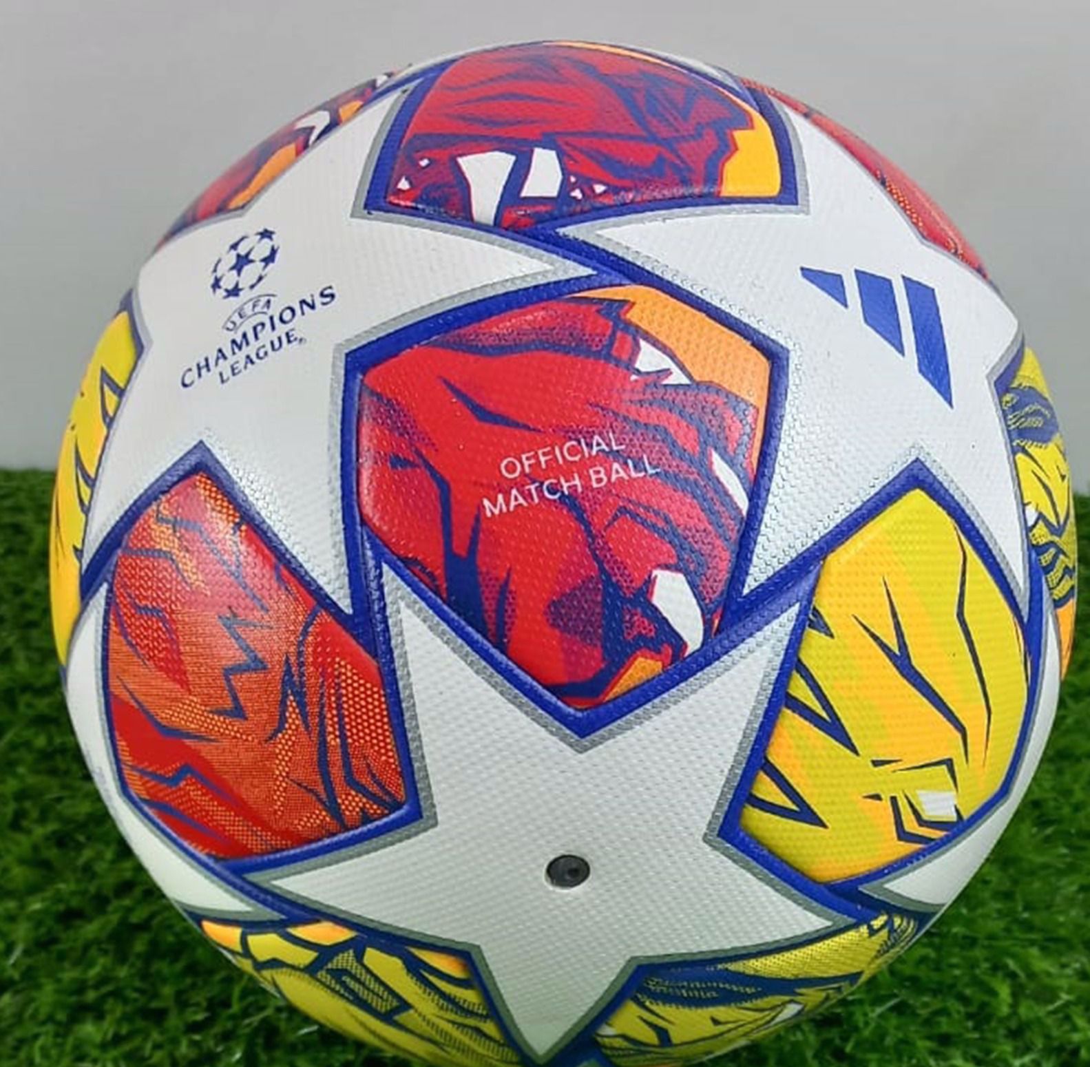 London 24 Final Thermo Bonded Soccer Ball official Size 5 Official Weight  - view 3