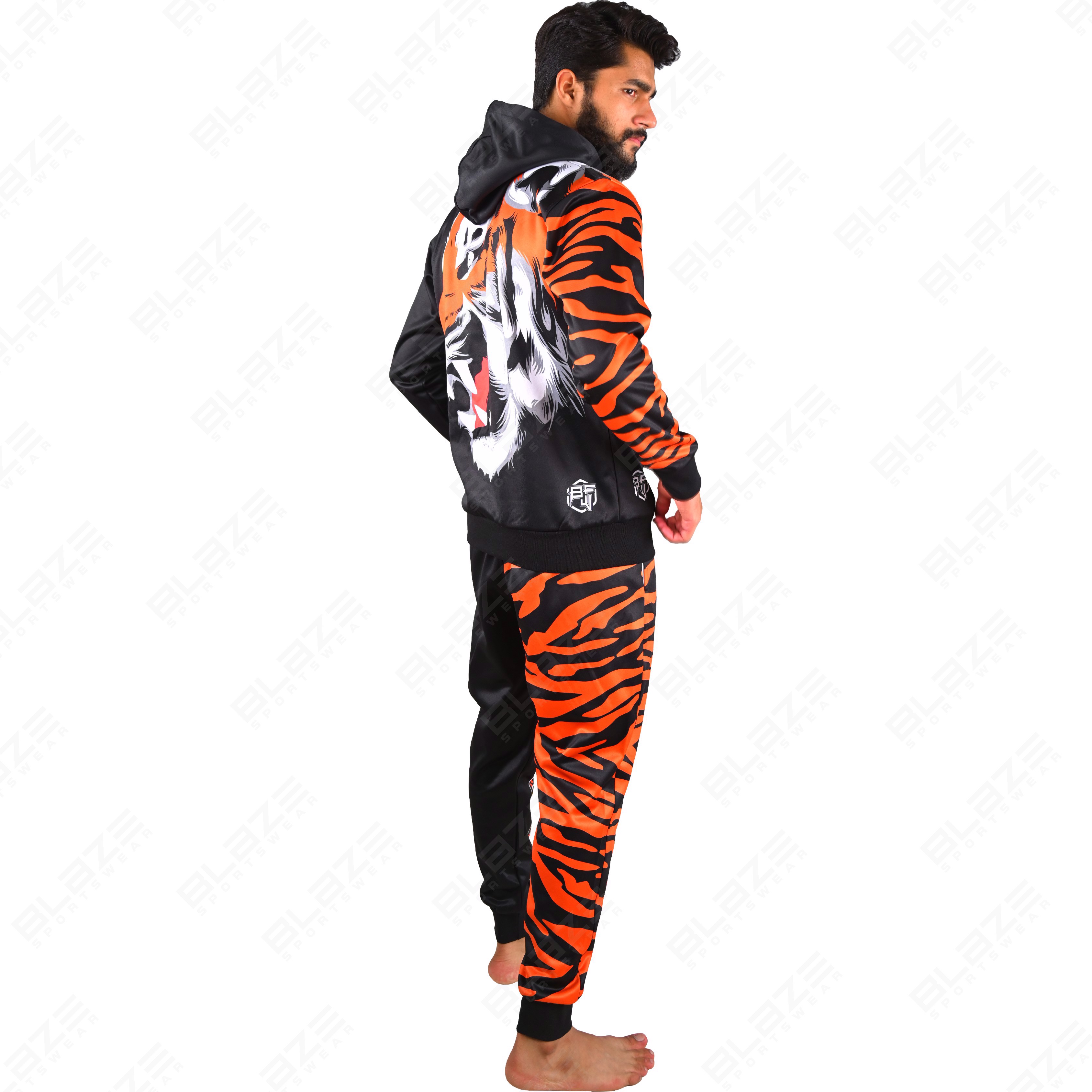 Custom men's slim-fit knitted tracksuit with sublimation and embroidered print, OEM available. - view 4