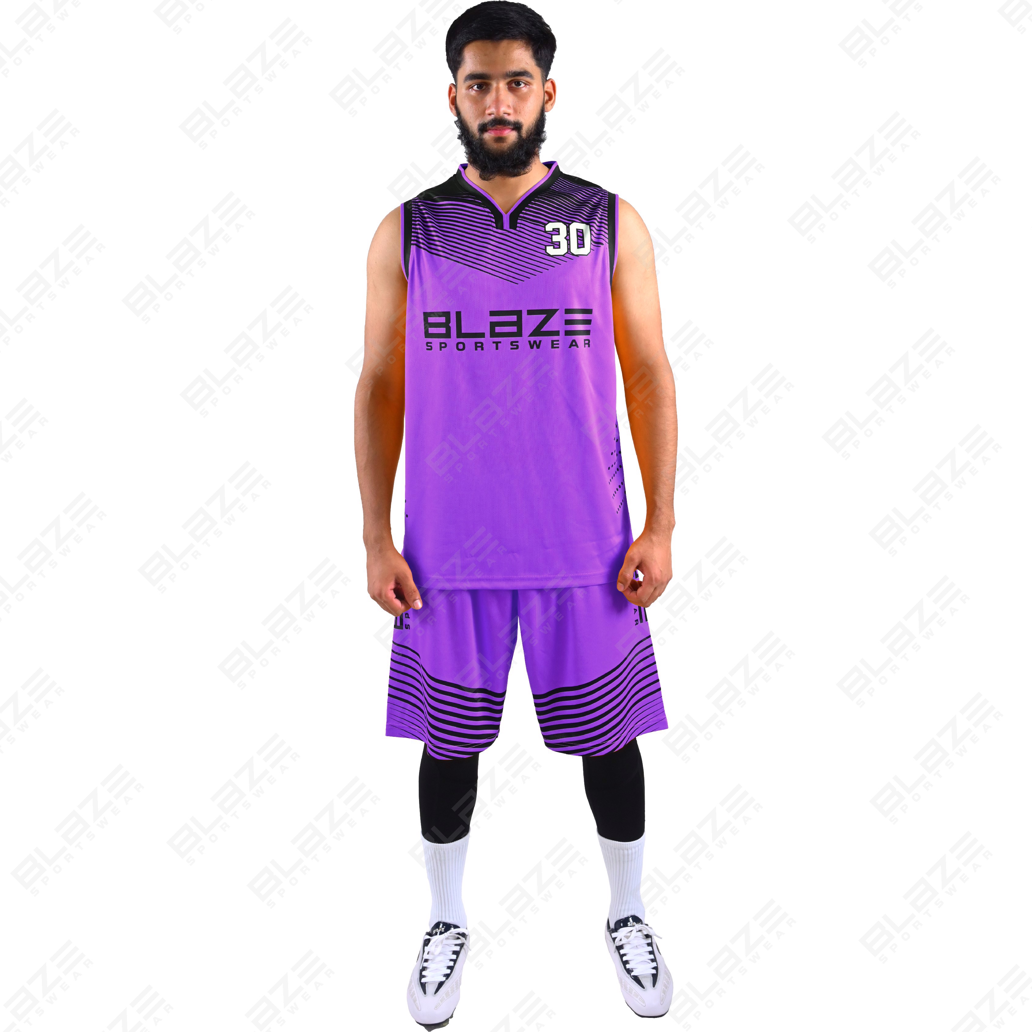 100% polyester Custom basketball uniform with a modern design for men, featuring a trendy kit. - view 9