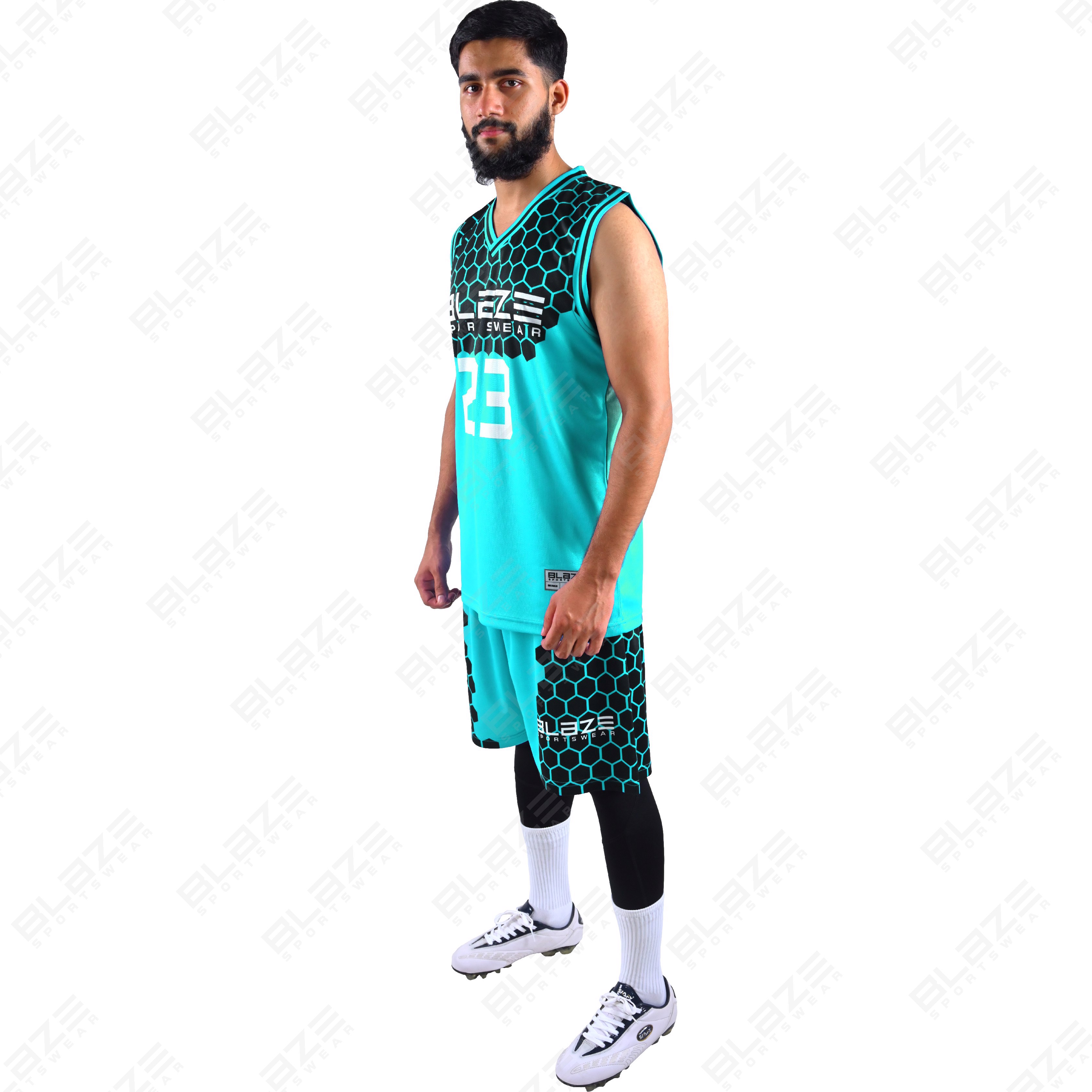  Custom 100% polyester basketball uniform with a Top design for players, featuring a sleek kit - view 4