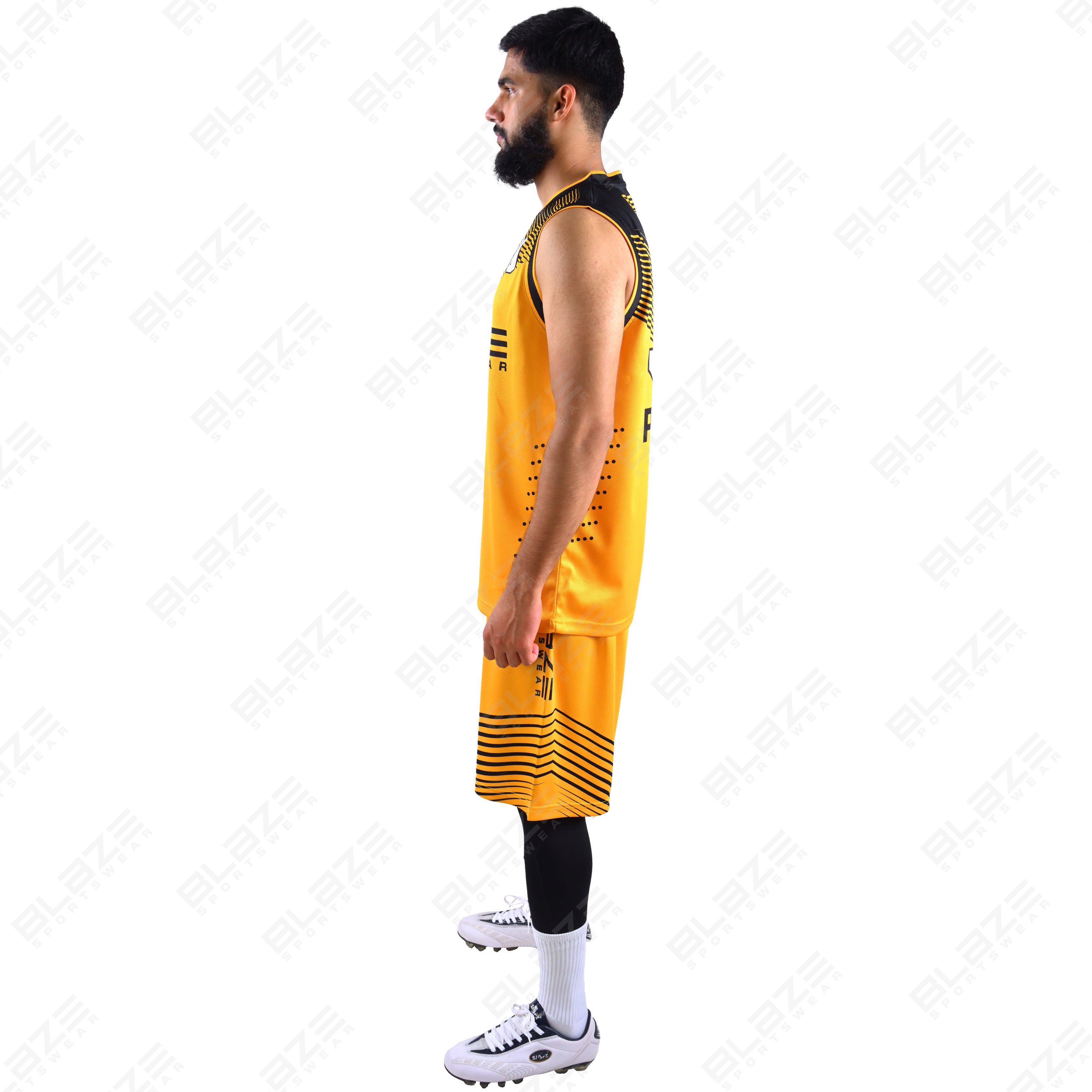 Custom 100% polyester basketball uniform with a fresh design for competitors, featuring a chic kit. - view 4