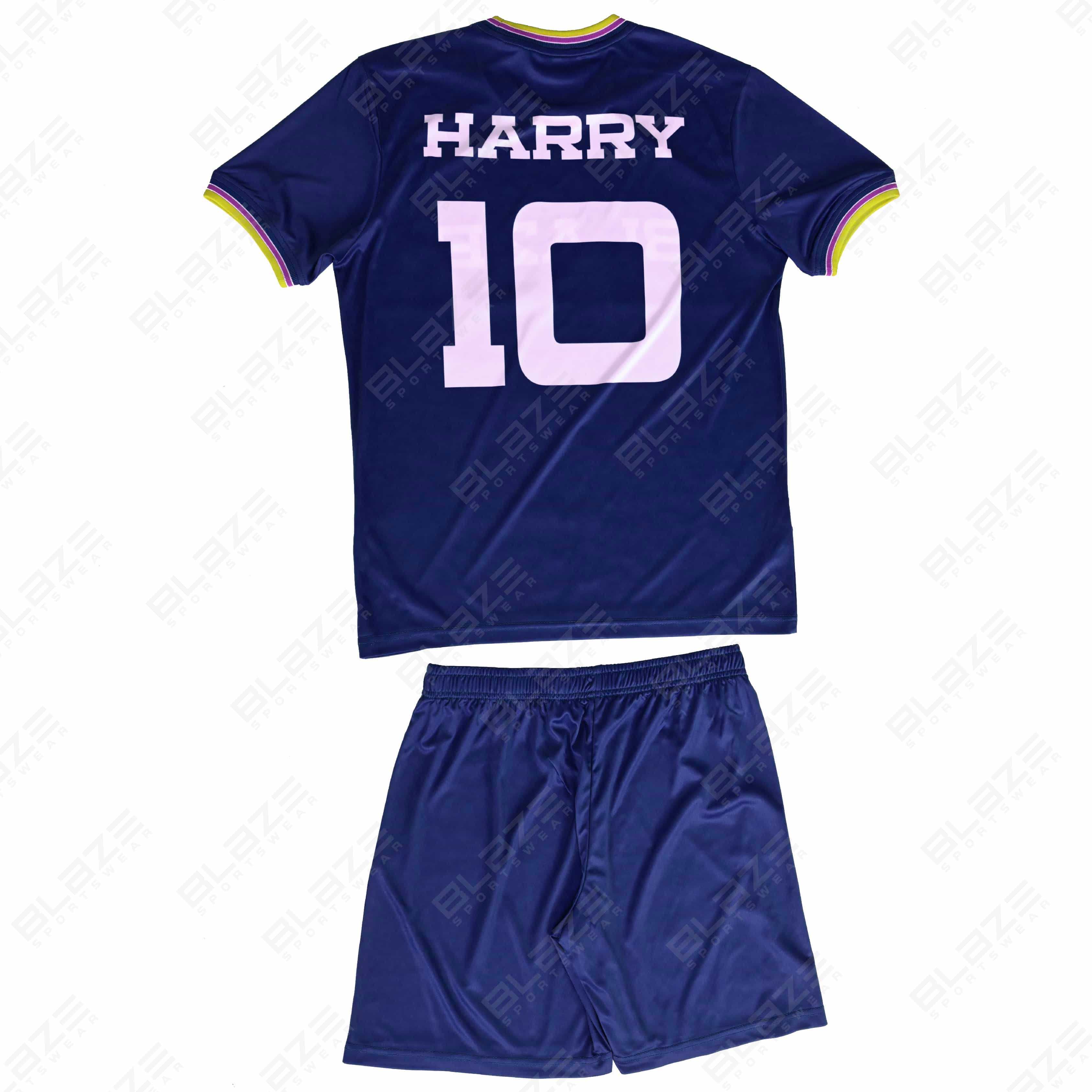  Soccer kits with a lightweight 100% polyester design and digital printing for excellent performance - view 3