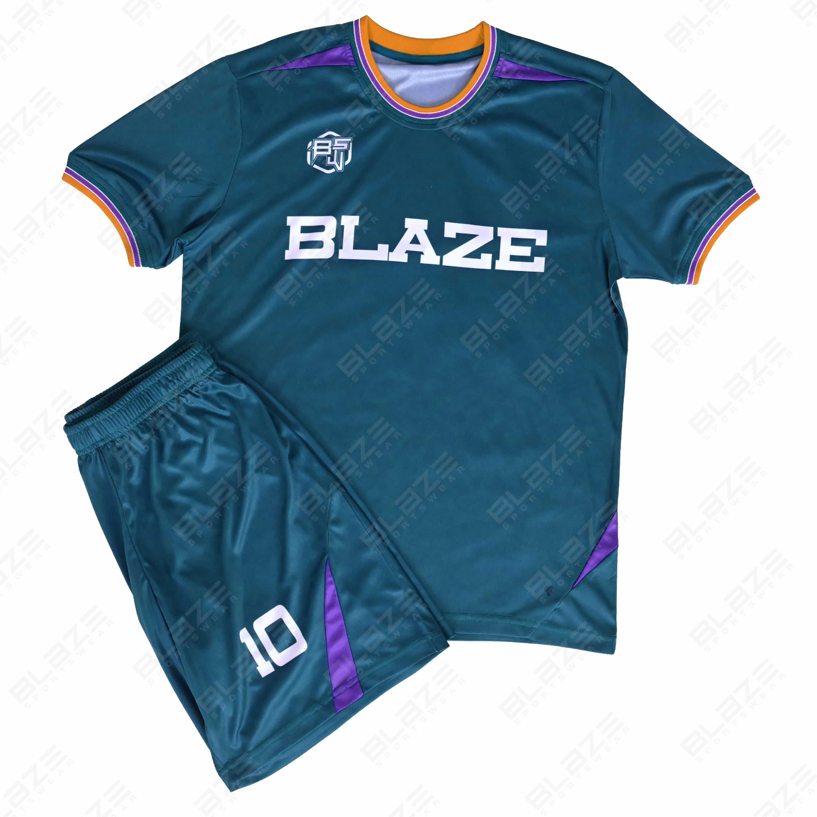  Soccer kits with a lightweight 100% polyester design and digital printing for excellent performance - view 19