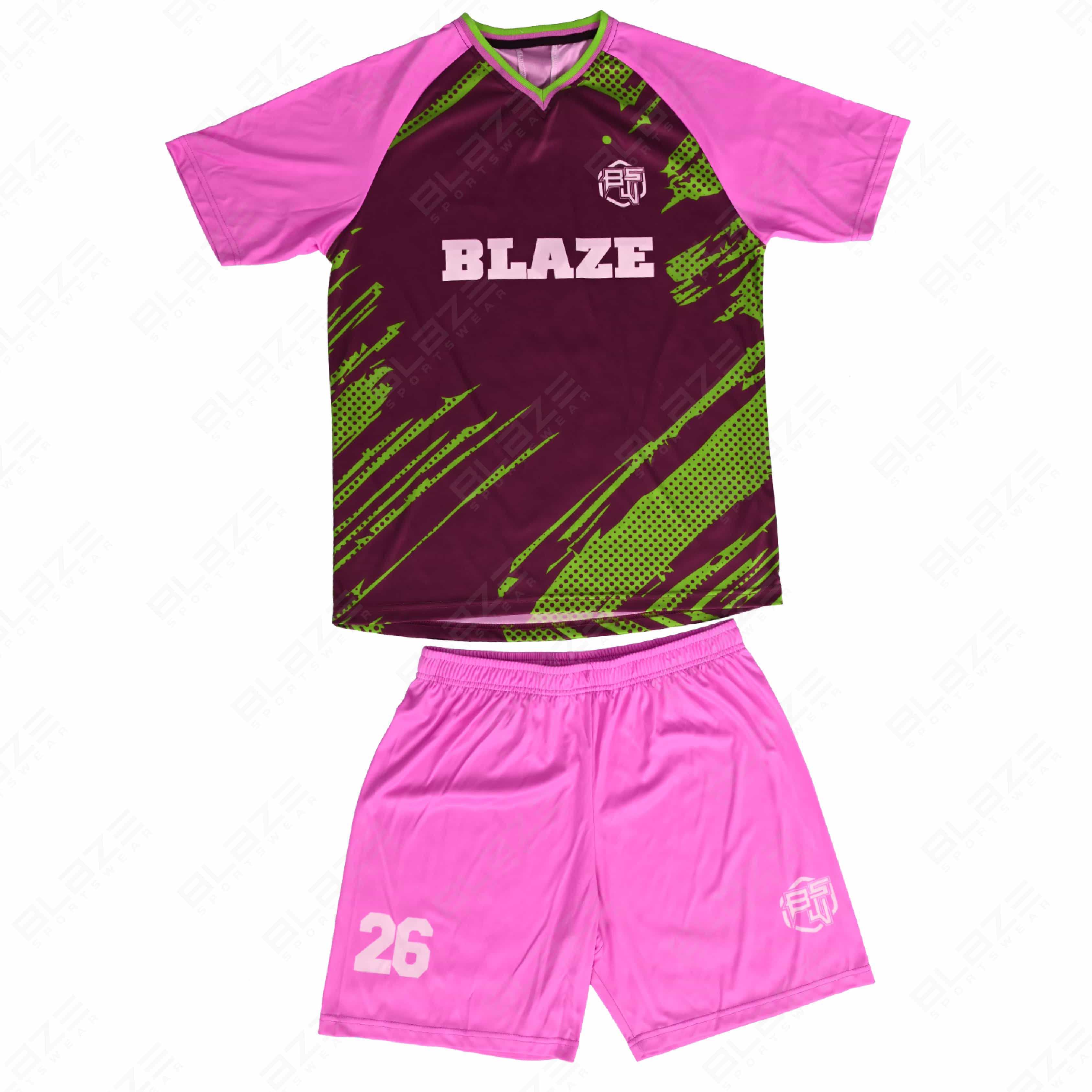 Custom soccer jerseys made from lightweight 100% polyester with digital printing for Top performance