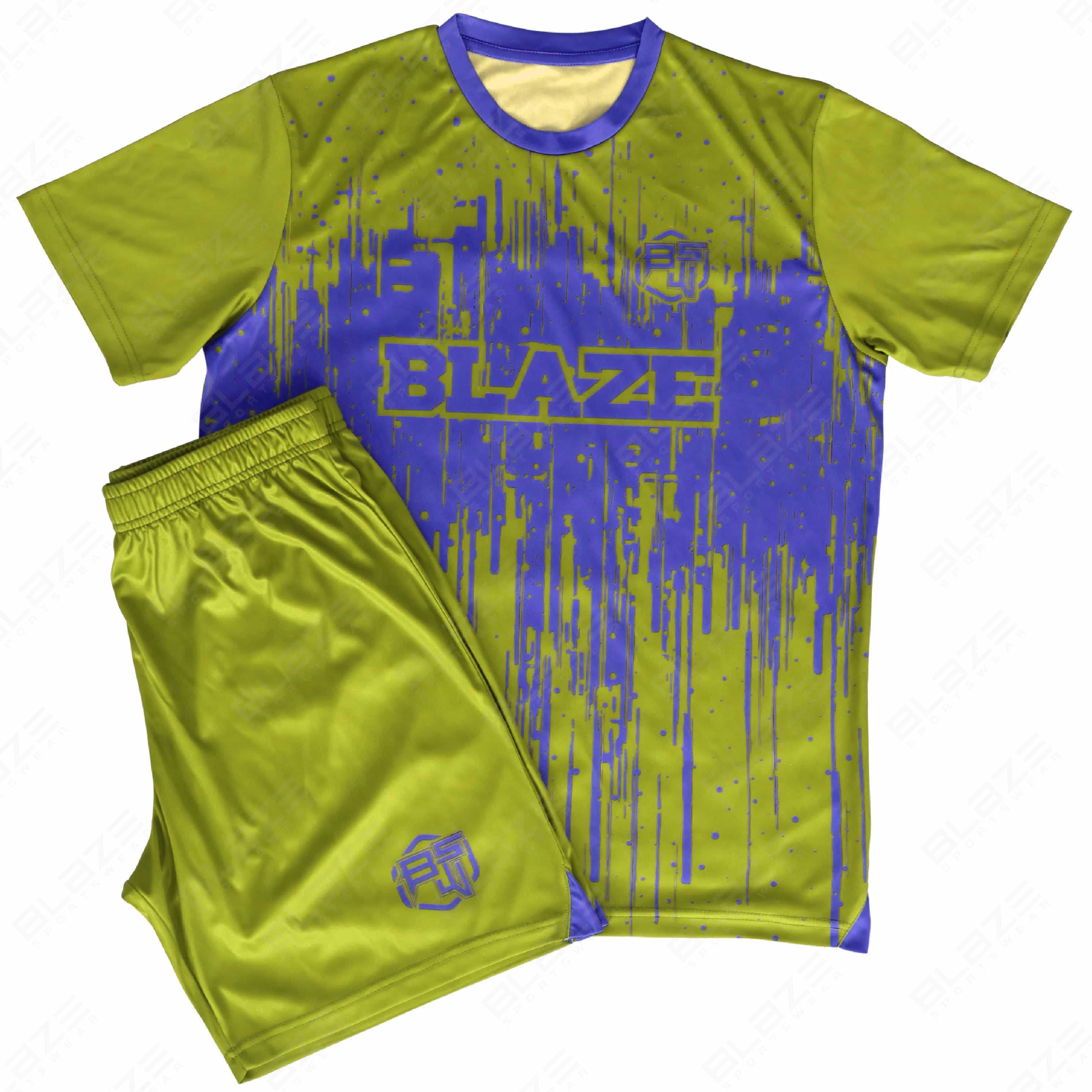 Lightweight soccer clothing in 100% polyester with digital printing for exceptional performance. - view 8