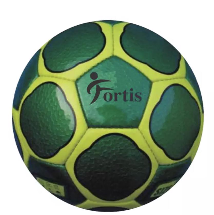 Soccer/Foot Balls High Quality Good Touch Exceptional Pricing All Designs Multiple colours possible