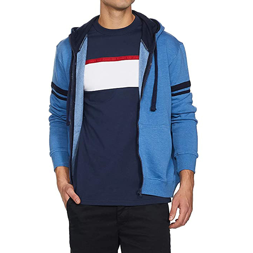 From Lounge to Town: The Versatile Unisex Hoodie
