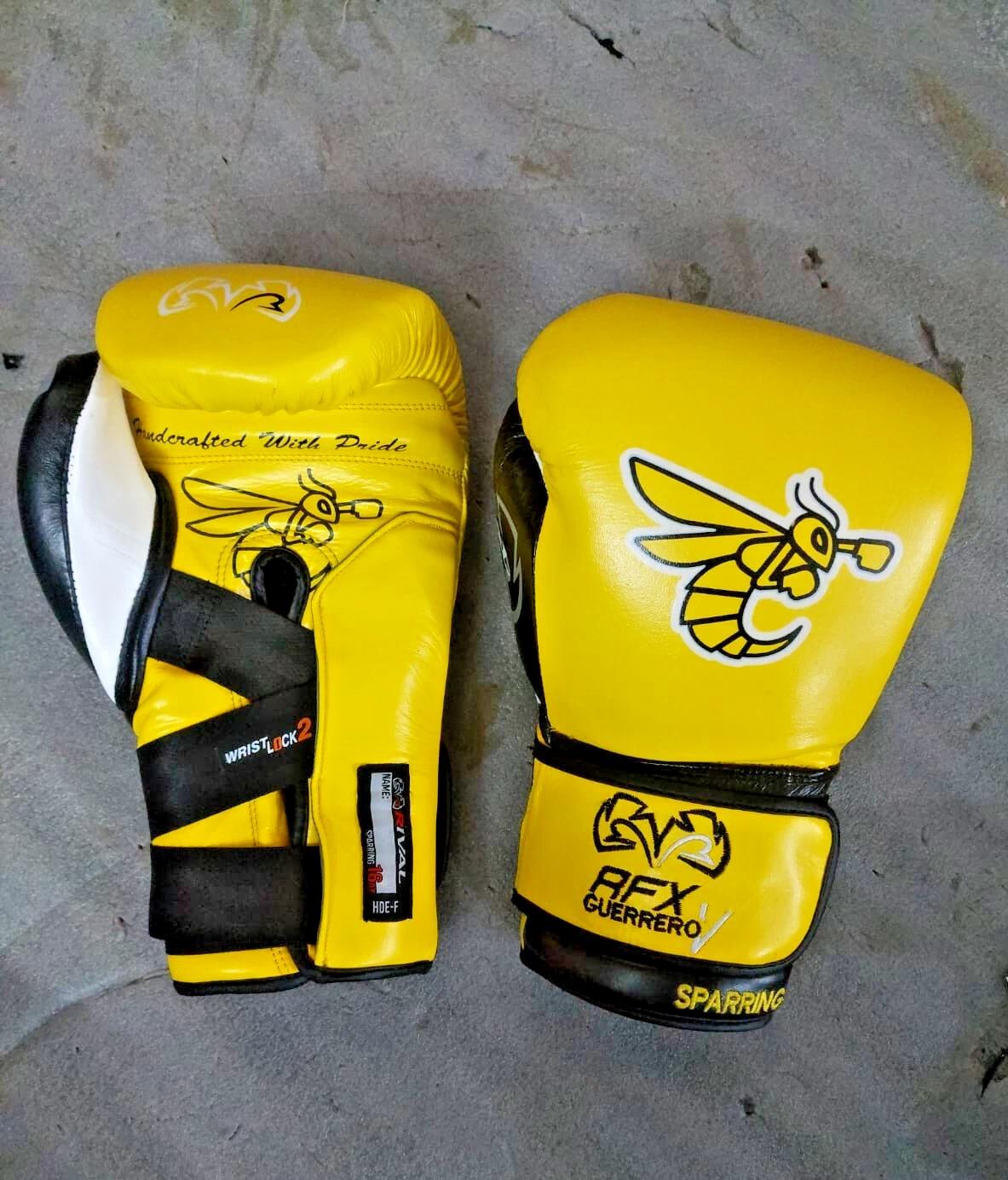 AFX Guerrero Boxing Gloves 16oz Cowhide Leather Pro Training Gear - view 2