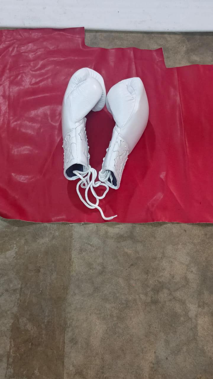boxing gloves cowhide leather size all available  - view 2