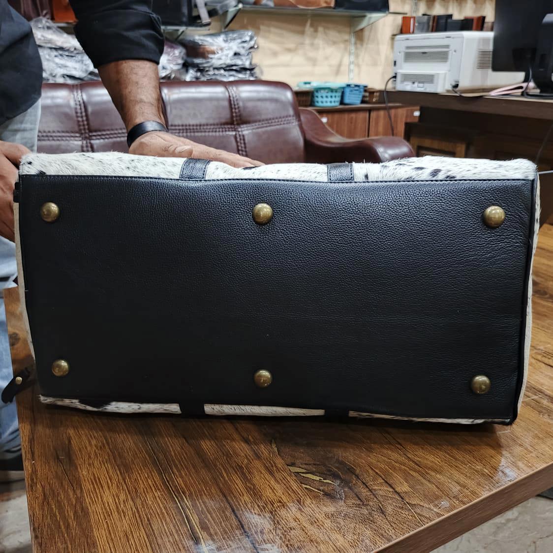 Luxury Custom Leather Travel Bag – Handmade Cowhide Duffel Bag for Travel - view 6