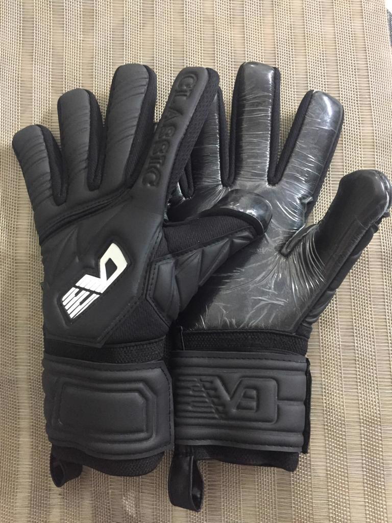 Goalkeeper gloves - view 3