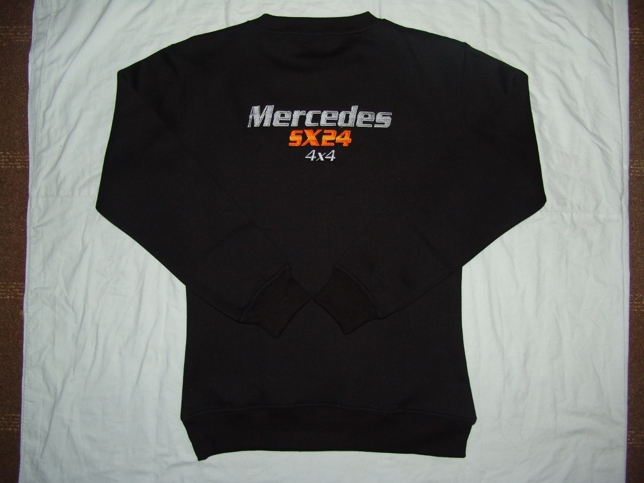 Customized Sweatshirts, Embroidery, Printing, 100% Cotton or 100% Polyester Fleece For Men  - view 2