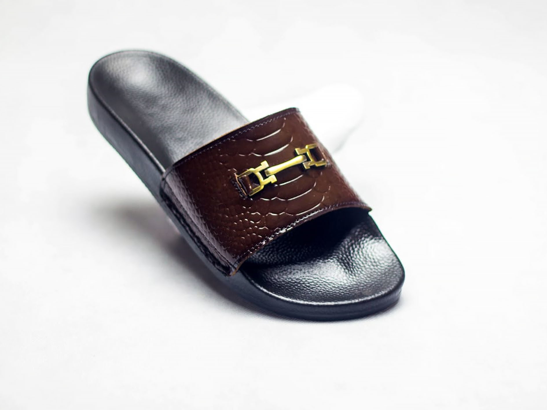 Leather Slipper 