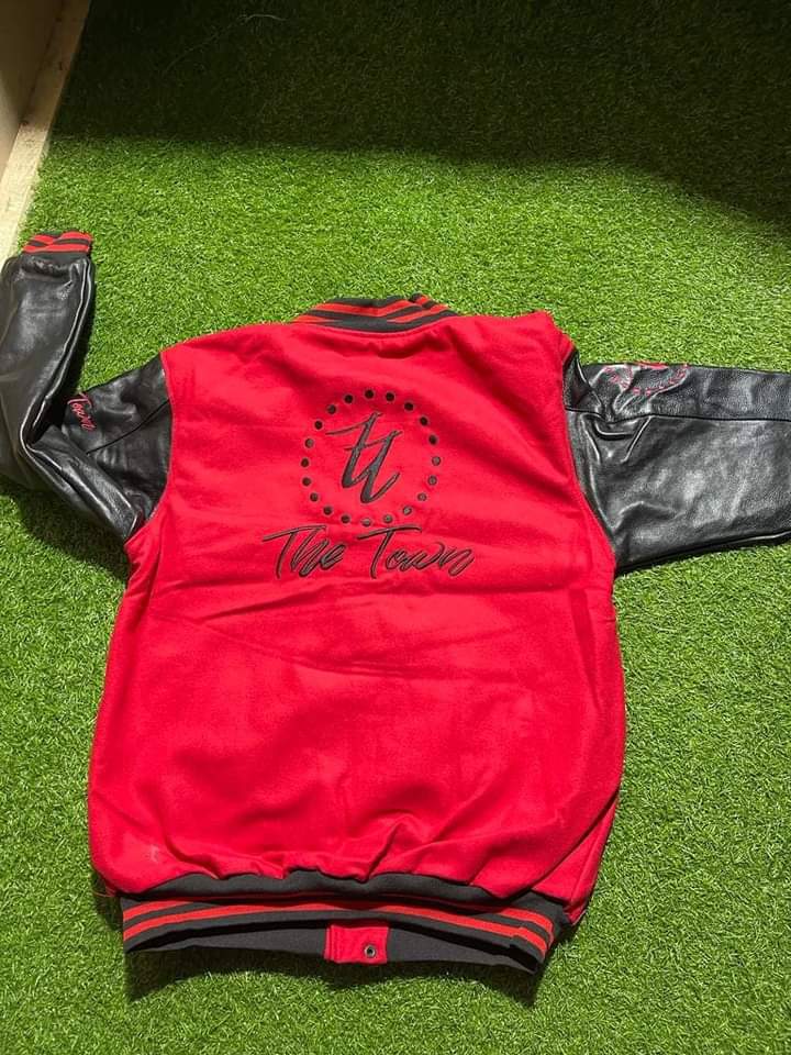 Premium Quality Customizable Varsity Jackets For Men & Women  - view 10
