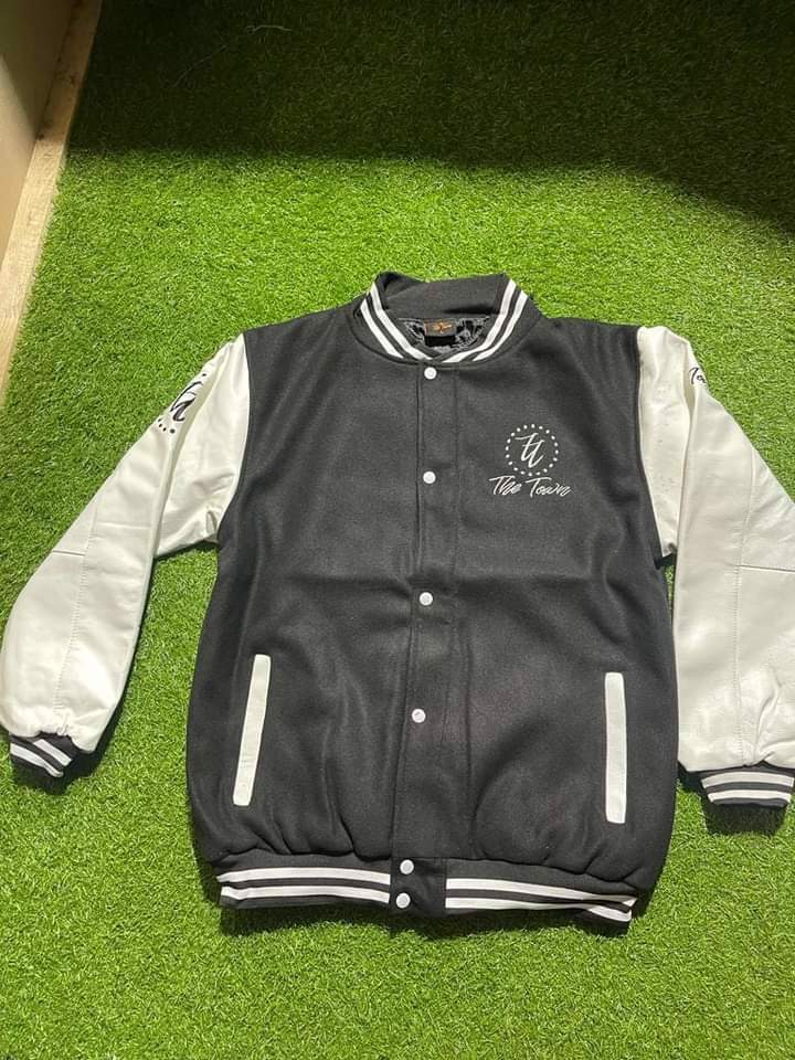 Premium Quality Customizable Varsity Jackets For Men & Women  - view 15