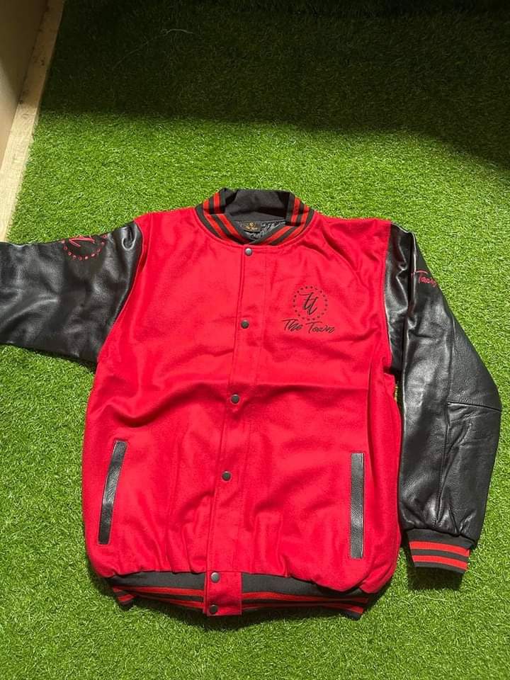Premium Quality Customizable Varsity Jackets For Men & Women  - view 19